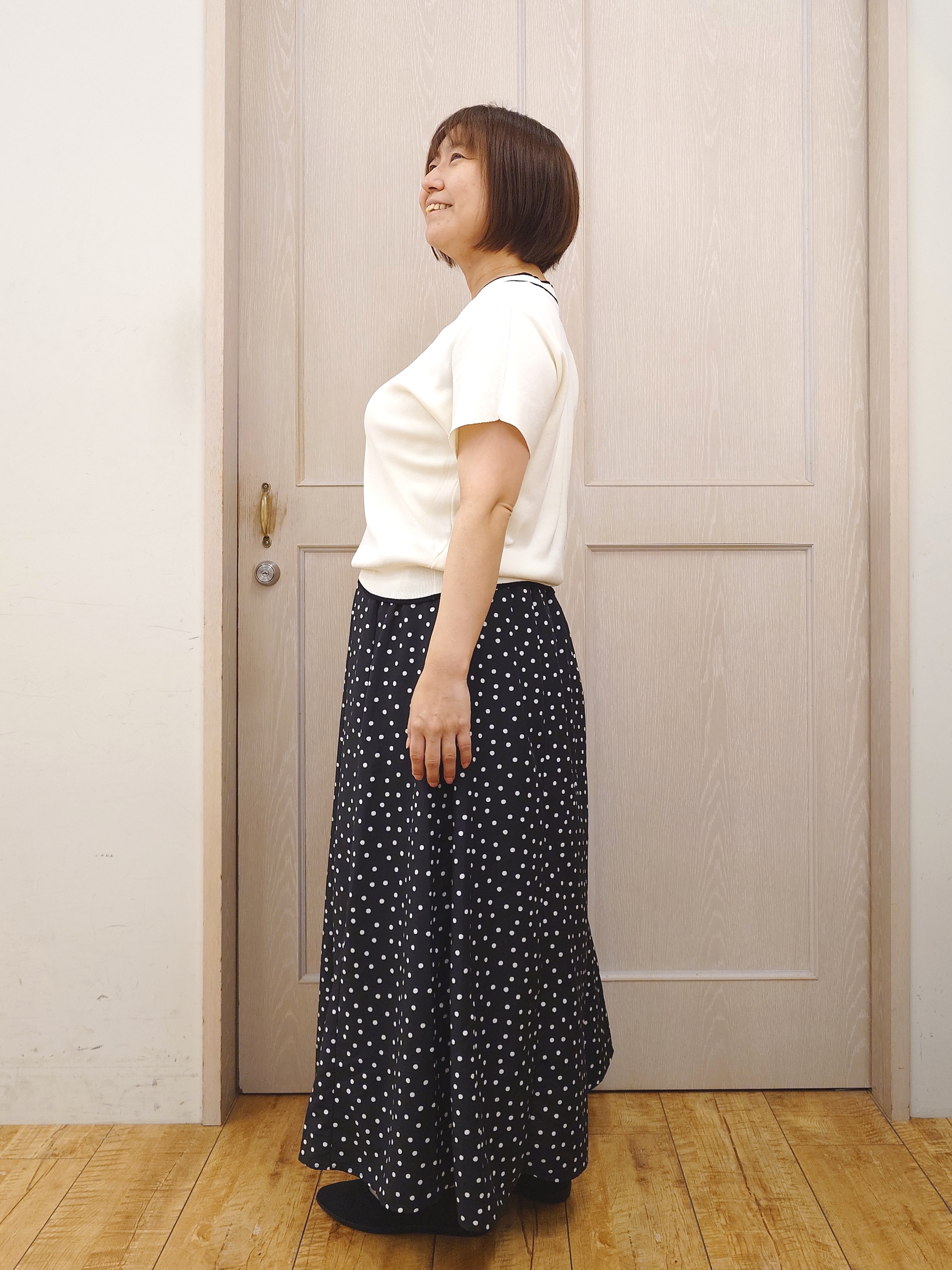とろろさんの「SHOO･LA･RUE｜【高レビュー/毎日洗える/UV】二の腕も隠せる 配色ボウタイニット」を使ったコーディネート