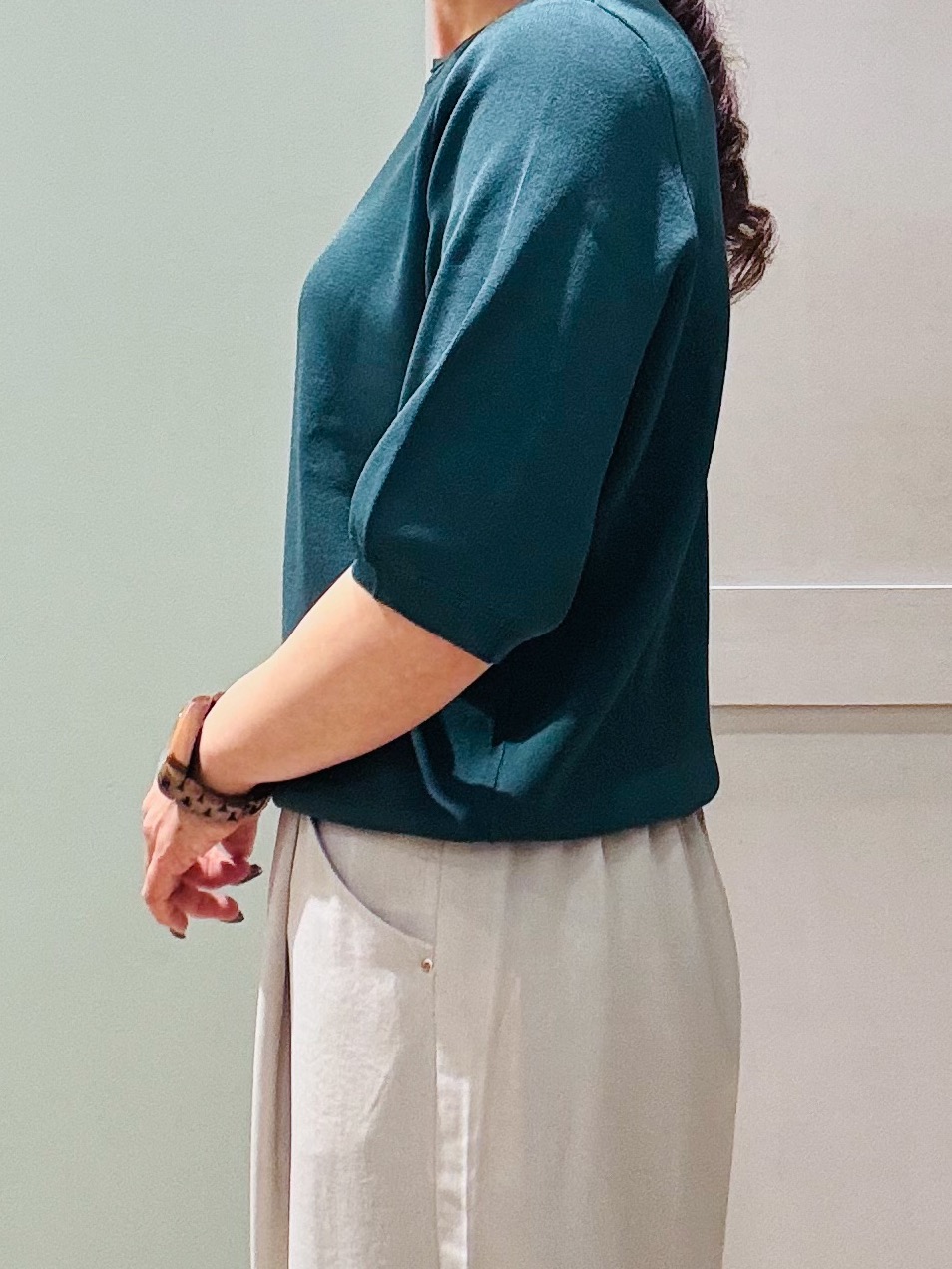 Komi☆さんの「grove｜【ウエストゴムで楽ちん】きれいも機能も叶える、リネンライクワイドパンツ」を使ったコーディネート