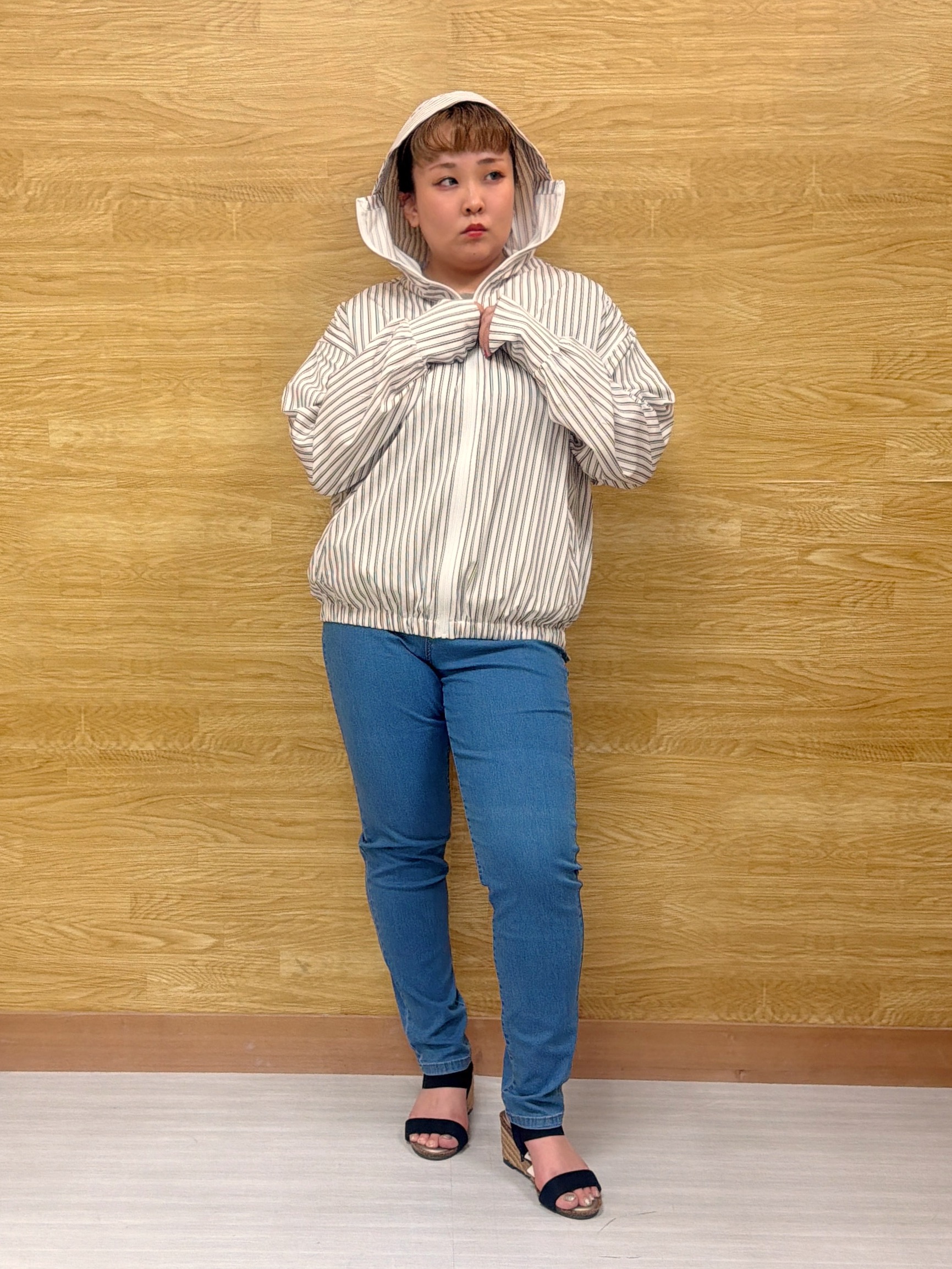 ぁむさんの「SHOO･LA･RUE｜【洗濯後しわになりにくい/S-LL】お顔も手の甲もしっかりカバー　日よけ・指穴付きUVパーカ」を使ったコーディネート