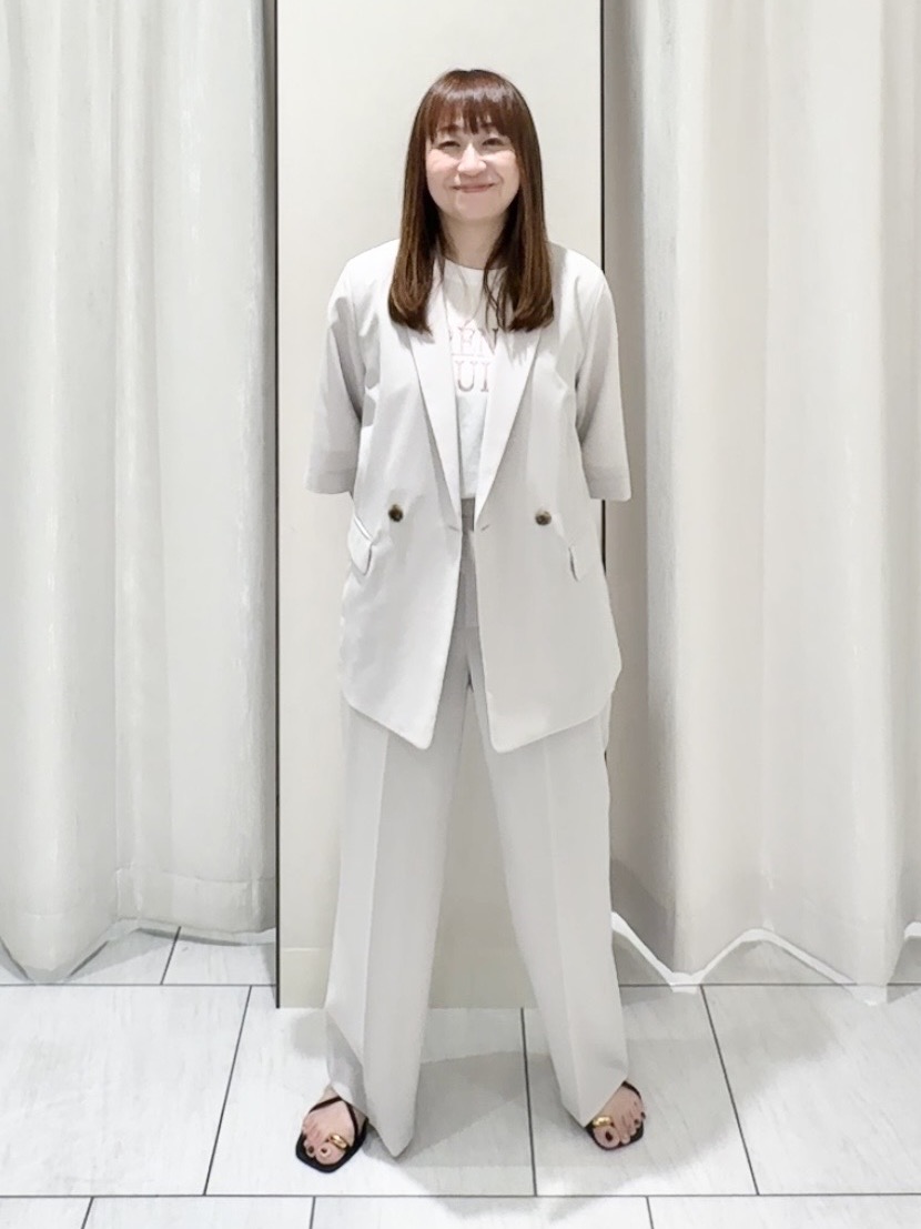 ʏᴜᴋɪᴋᴏさんの「UNTITLED｜【秋の通勤羽織/セットアップ可/UVカット】エアリークール半袖ジャケット」を使ったコーディネート
