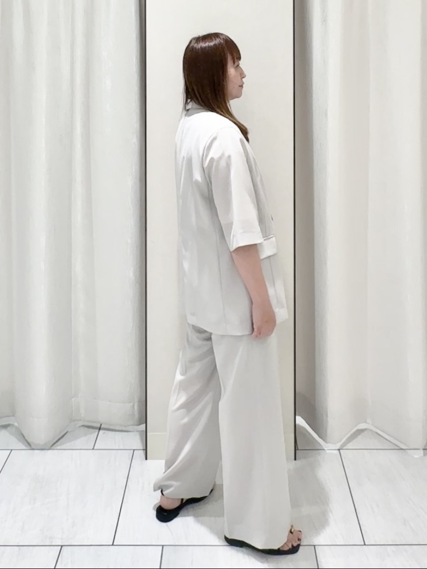 ʏᴜᴋɪᴋᴏさんの「UNTITLED｜【秋の通勤羽織/セットアップ可/UVカット】エアリークール半袖ジャケット」を使ったコーディネート