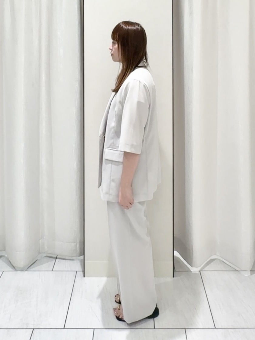 ʏᴜᴋɪᴋᴏさんの「UNTITLED｜【秋の通勤羽織/セットアップ可/UVカット】エアリークール半袖ジャケット」を使ったコーディネート