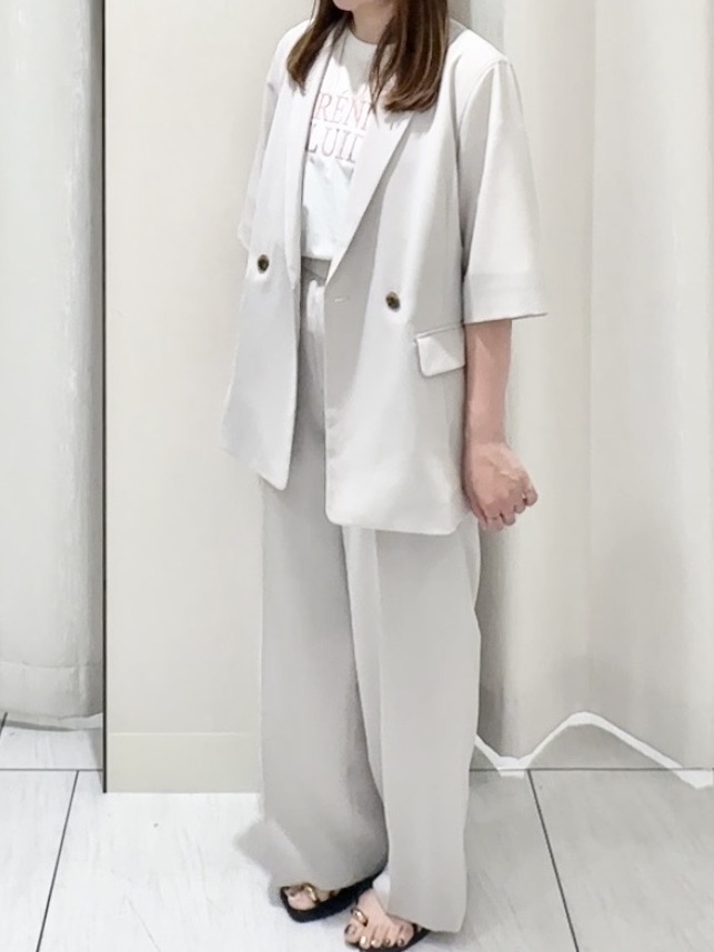 ʏᴜᴋɪᴋᴏさんの「UNTITLED｜【秋の通勤羽織/セットアップ可/UVカット】エアリークール半袖ジャケット」を使ったコーディネート