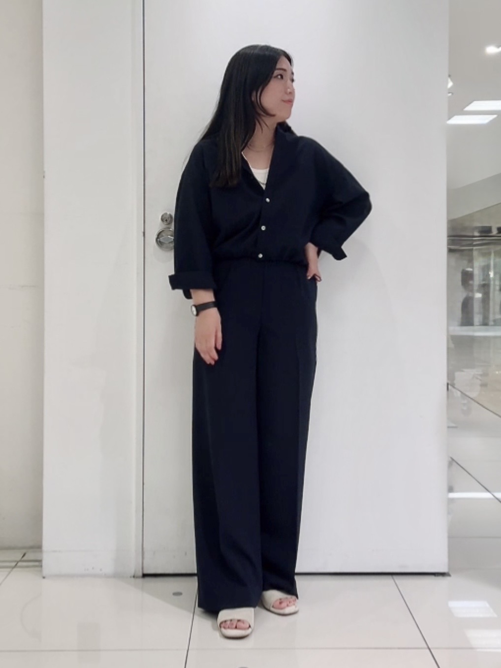 なかじさんの「UNTITLED｜【秋羽織り/セットアップ可/UVカット】エアリークールドロストシャツ」を使ったコーディネート