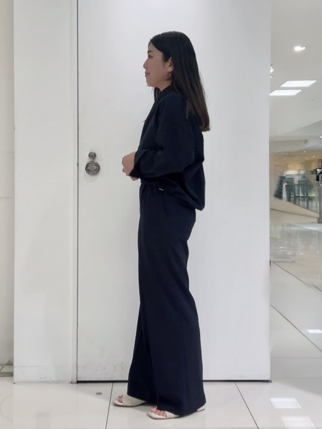 なかじさんの「UNTITLED｜【秋羽織り/セットアップ可/UVカット】エアリークールドロストシャツ」を使ったコーディネート