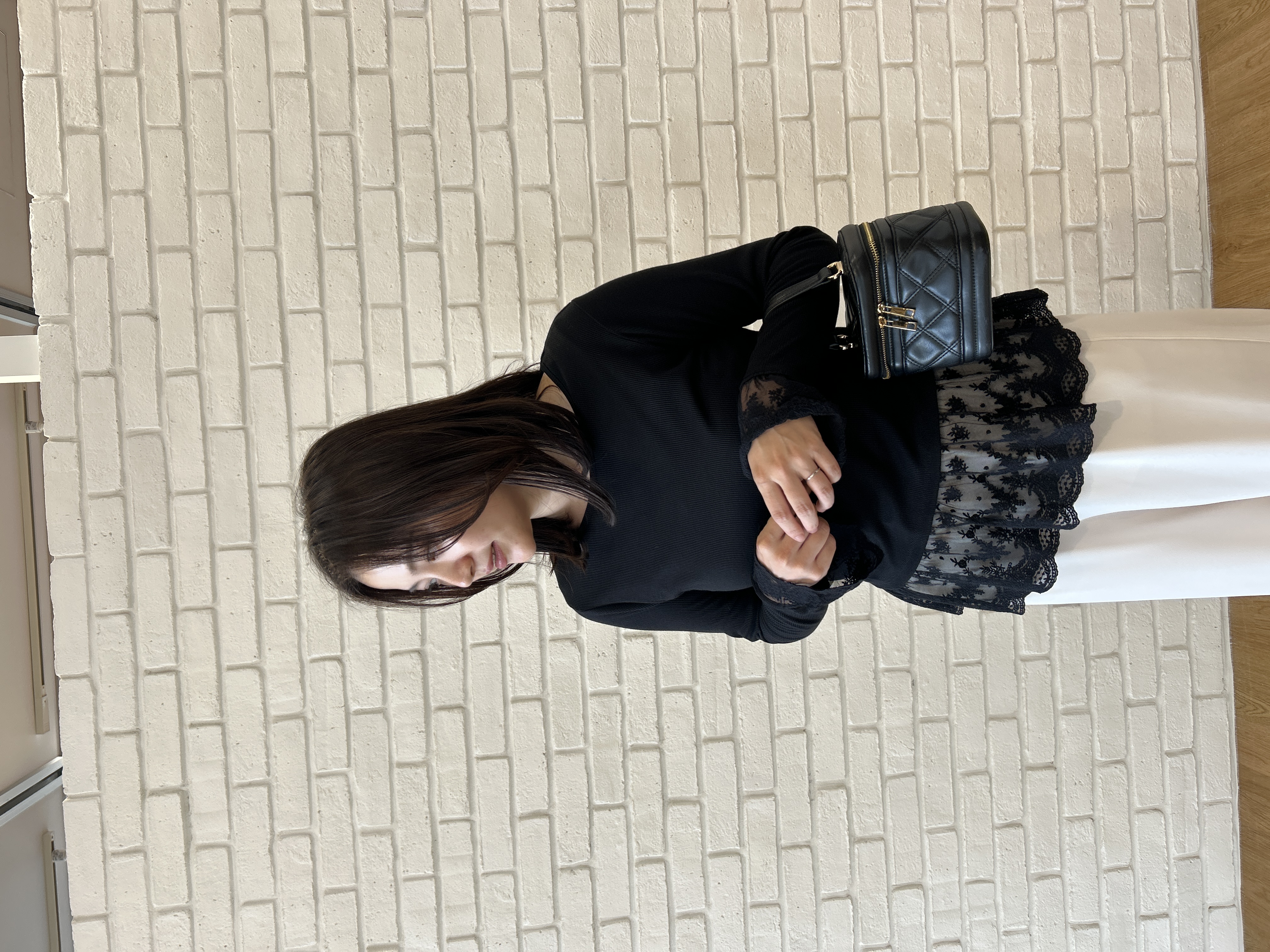 shinoさんの「Couture brooch｜【重ね着で楽しめる・洗濯機可】レース レイヤードトップス」を使ったコーディネート