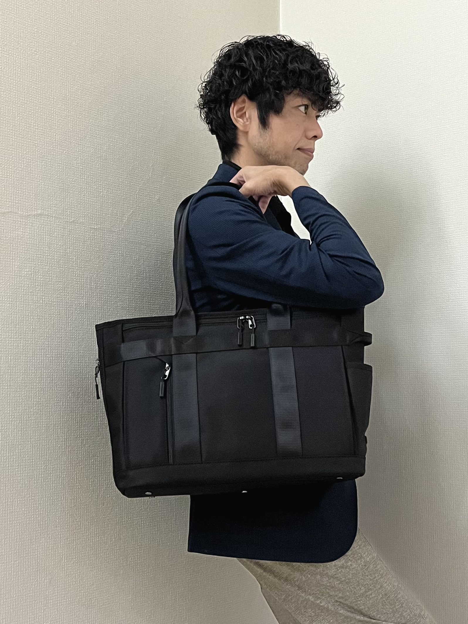 URAさんの「TAKEO KIKUCHI｜【Begin5月号掲載/通気性】トリコットサッカー ジャケット」を使ったコーディネート