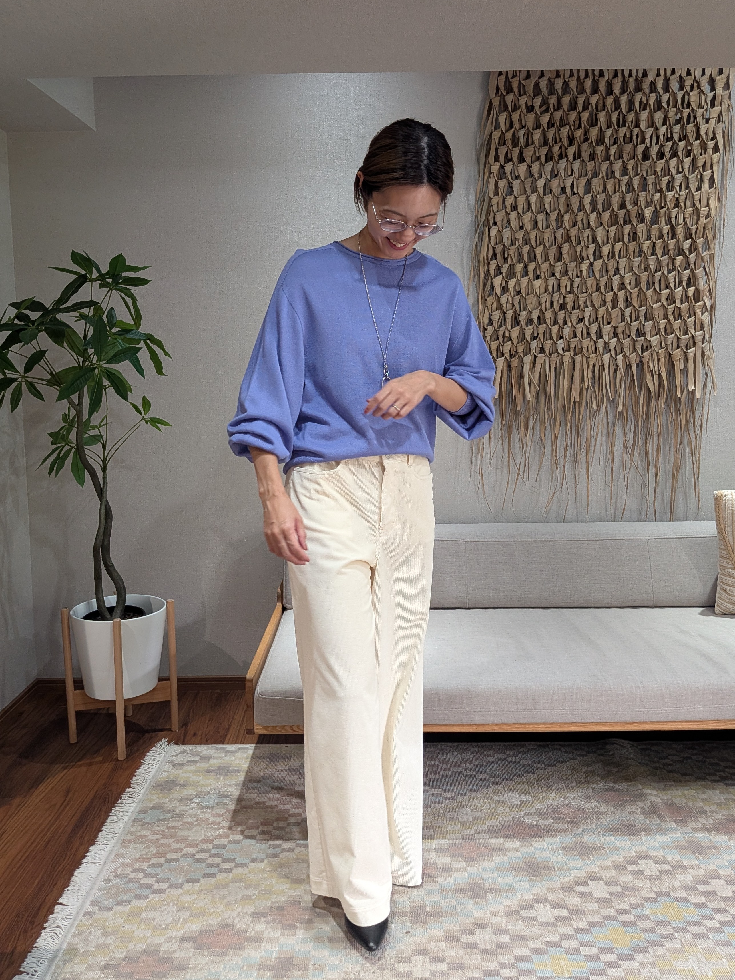 Aさんの「UNTITLED｜【軽やかな柔らかさ】コーデュロイワイドパンツ」を使ったコーディネート