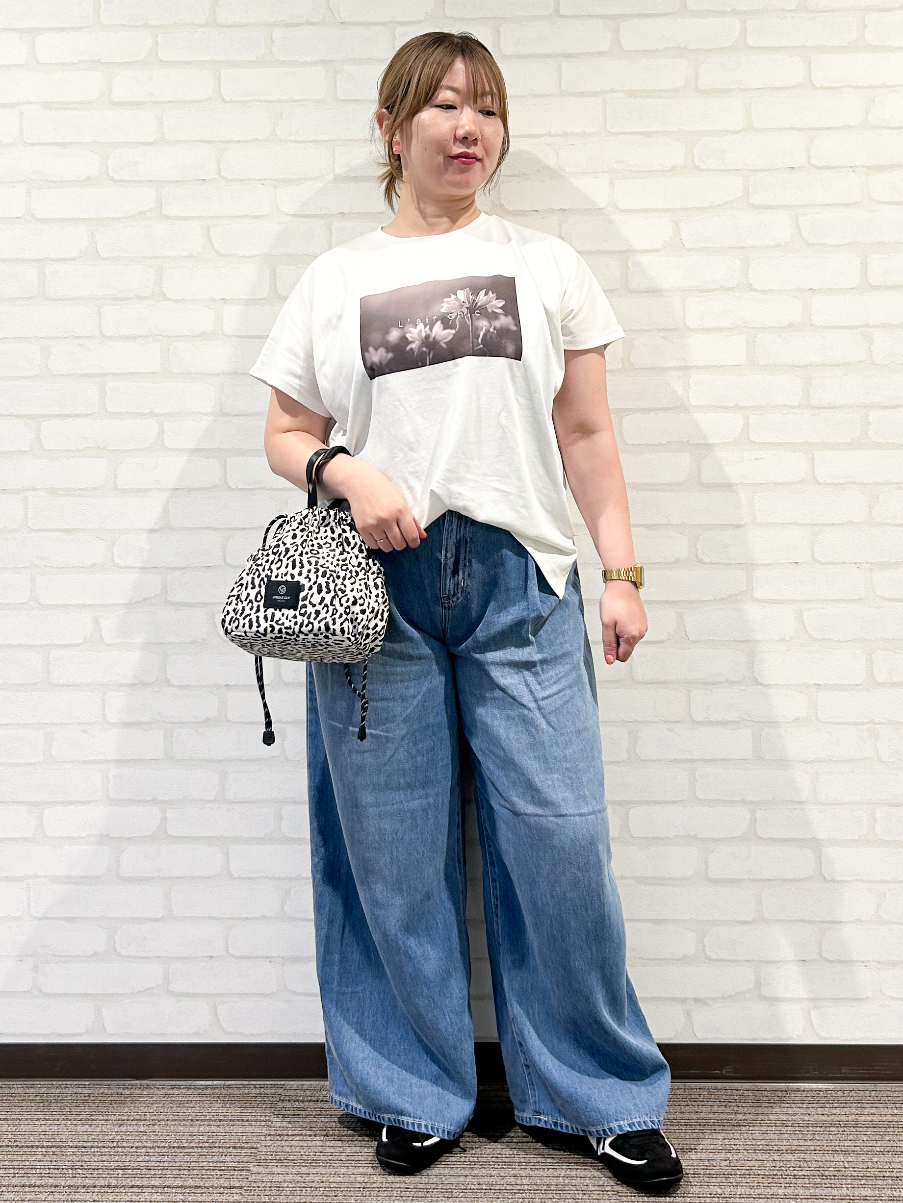 mochiさんの「OPAQUE.CLIP｜フォトプリントTシャツ【洗濯機OK】」を使ったコーディネート