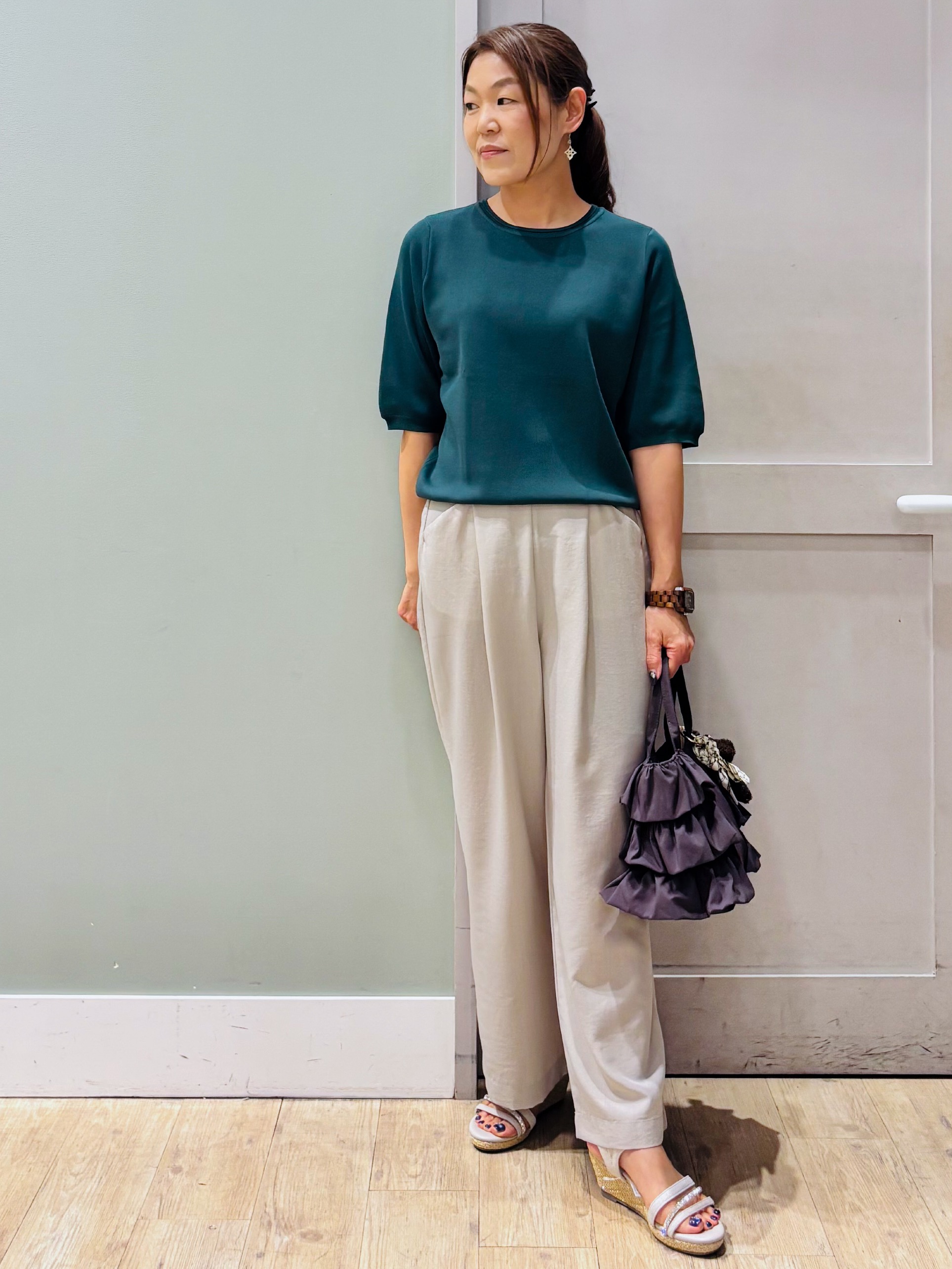 Komi☆さんの「grove｜【シリーズ累計36万枚／UVカット・洗濯機OK】やわらかドライタッチレースドッキングニット」を使ったコーディネート