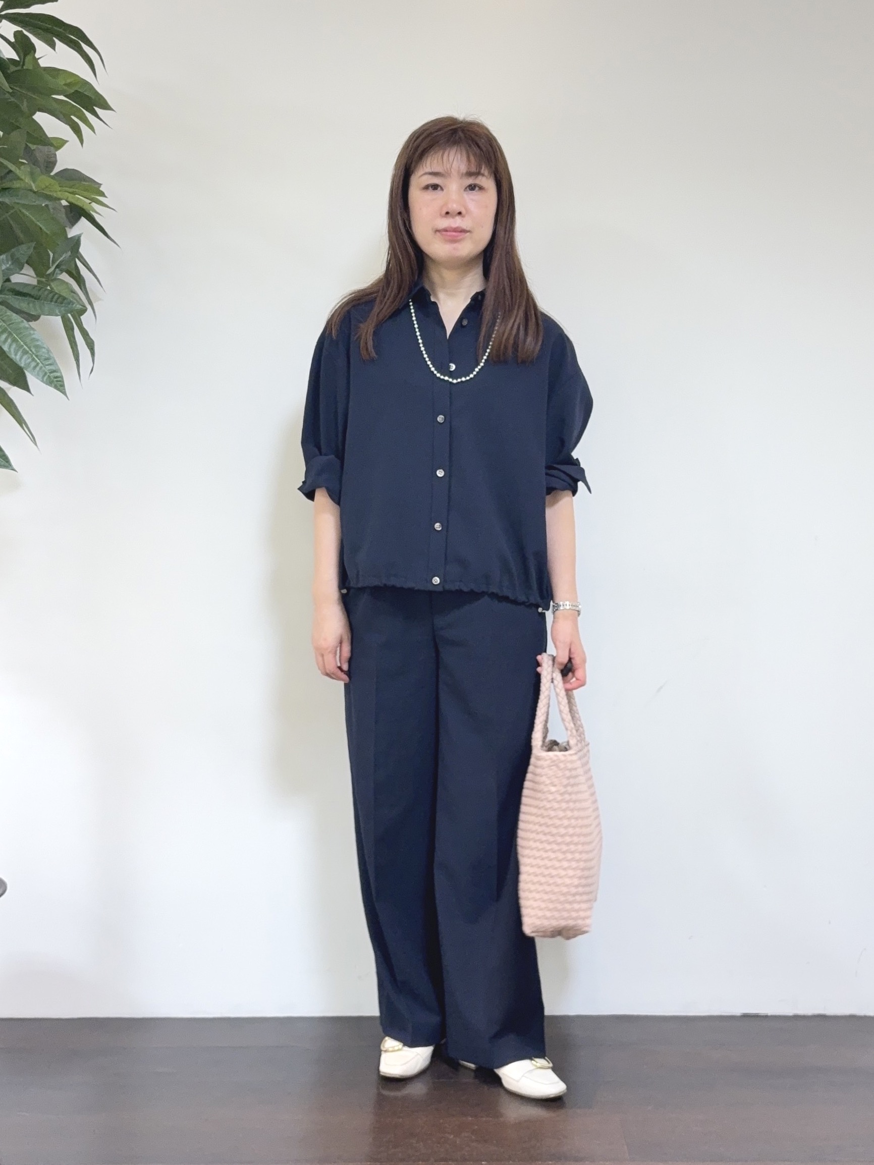CHISATOさんの「UNTITLED｜【秋羽織り/セットアップ可/UVカット】エアリークールドロストシャツ」を使ったコーディネート