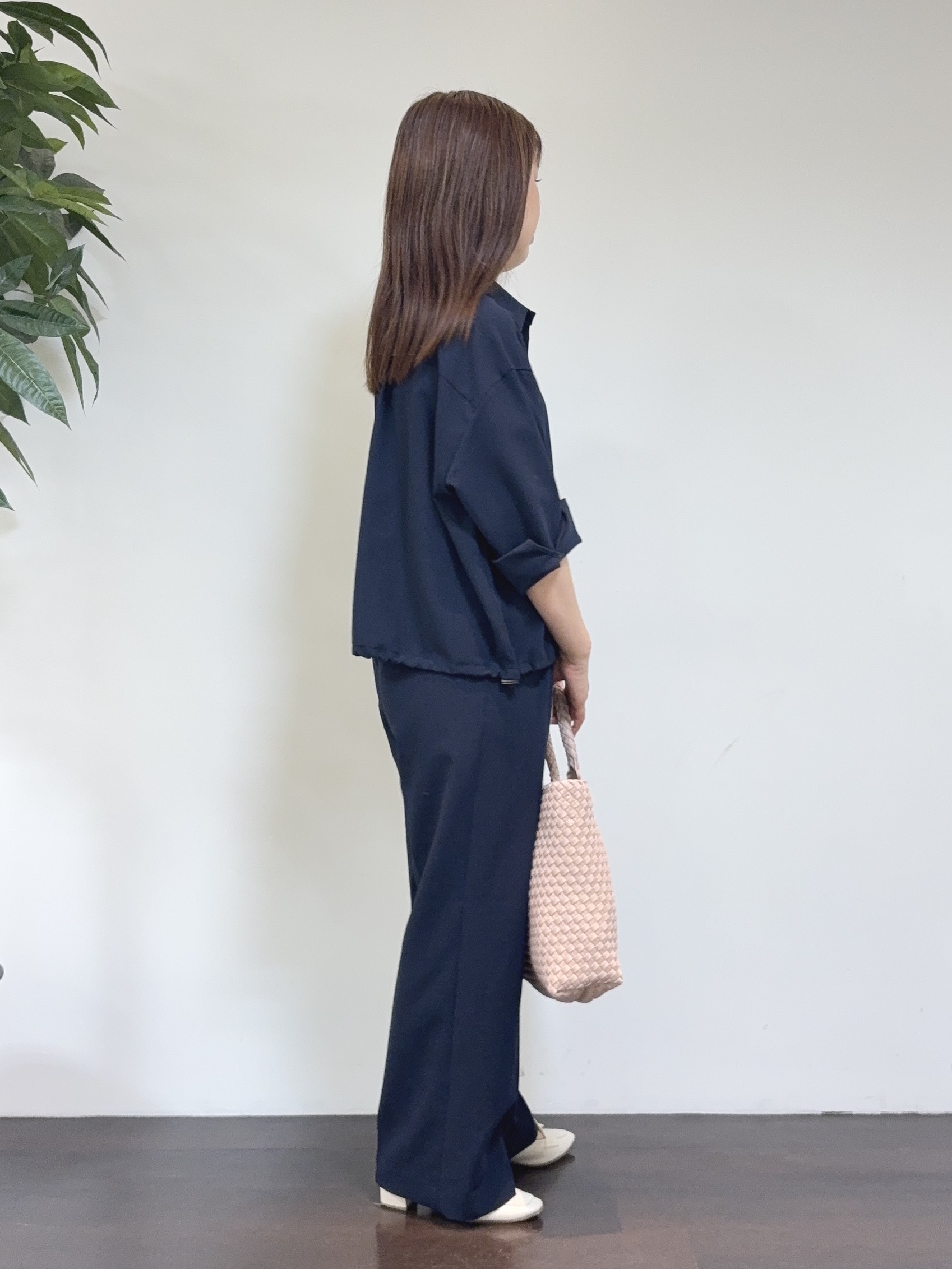 CHISATOさんの「UNTITLED｜【秋羽織り/セットアップ可/UVカット】エアリークールドロストシャツ」を使ったコーディネート