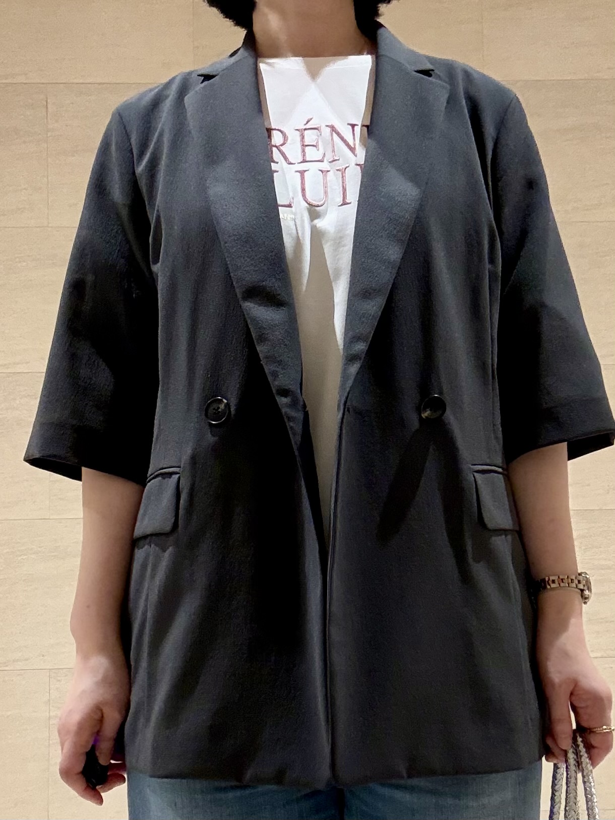 yさんの「UNTITLED｜【秋の通勤羽織/セットアップ可/UVカット】エアリークール半袖ジャケット」を使ったコーディネート