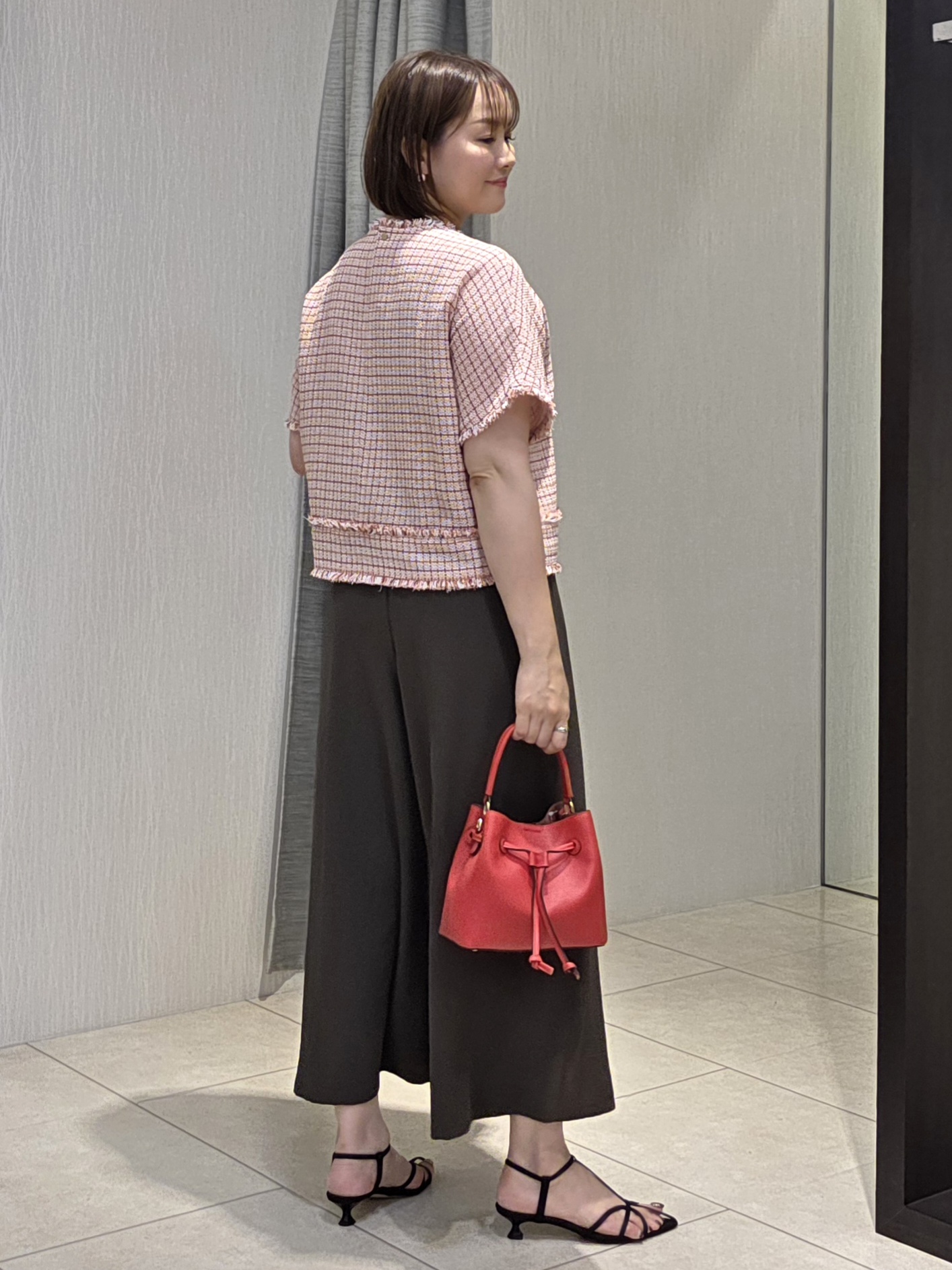 naokoさんの「UNTITLED｜◆ファンシーツイードブラウス」を使ったコーディネート