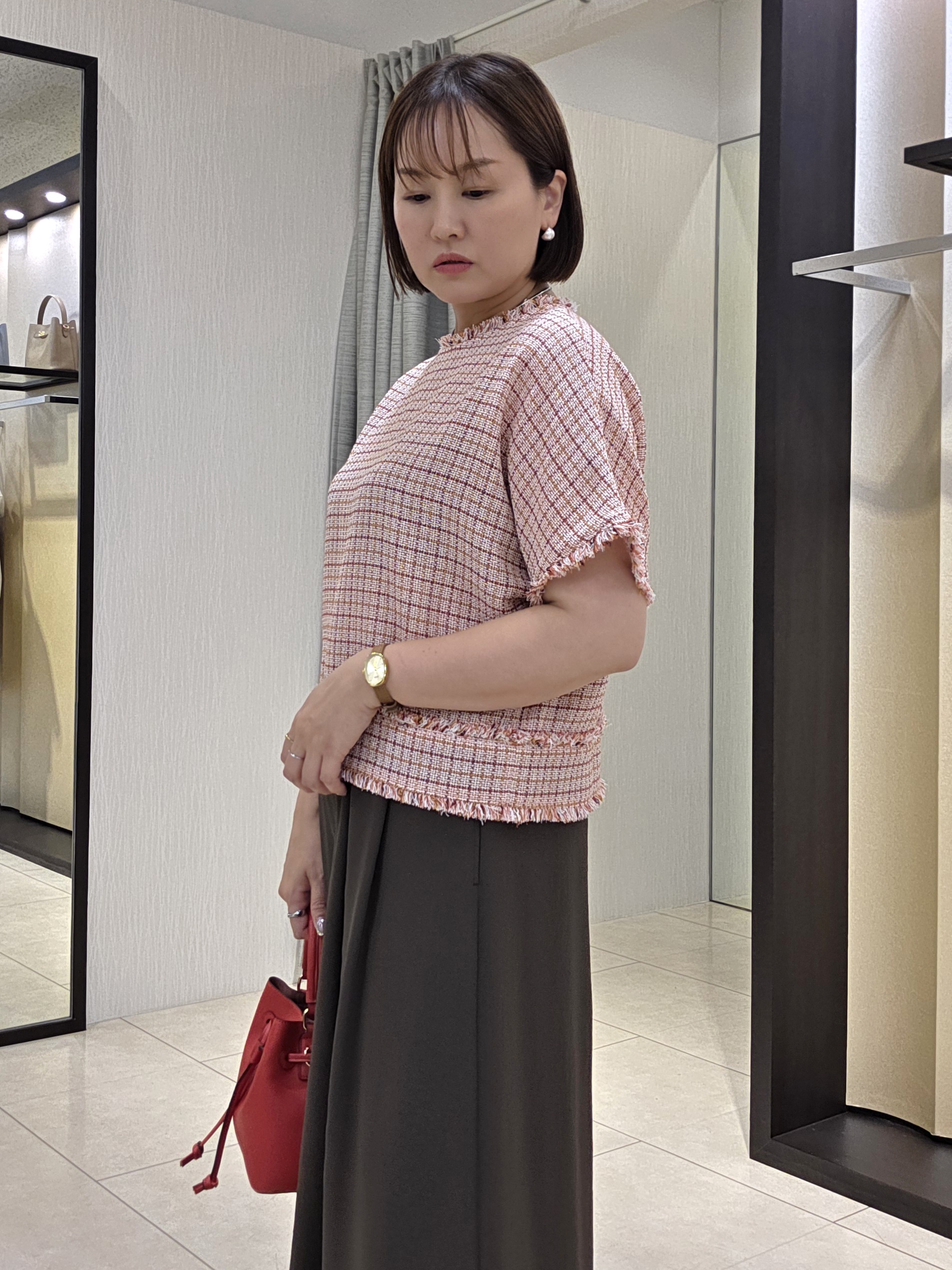 naokoさんの「UNTITLED｜◆ファンシーツイードブラウス」を使ったコーディネート