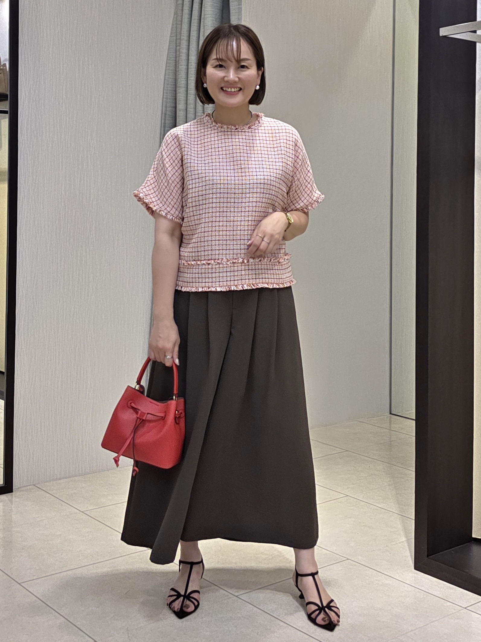 naokoさんの「UNTITLED｜◆ファンシーツイードブラウス」を使ったコーディネート