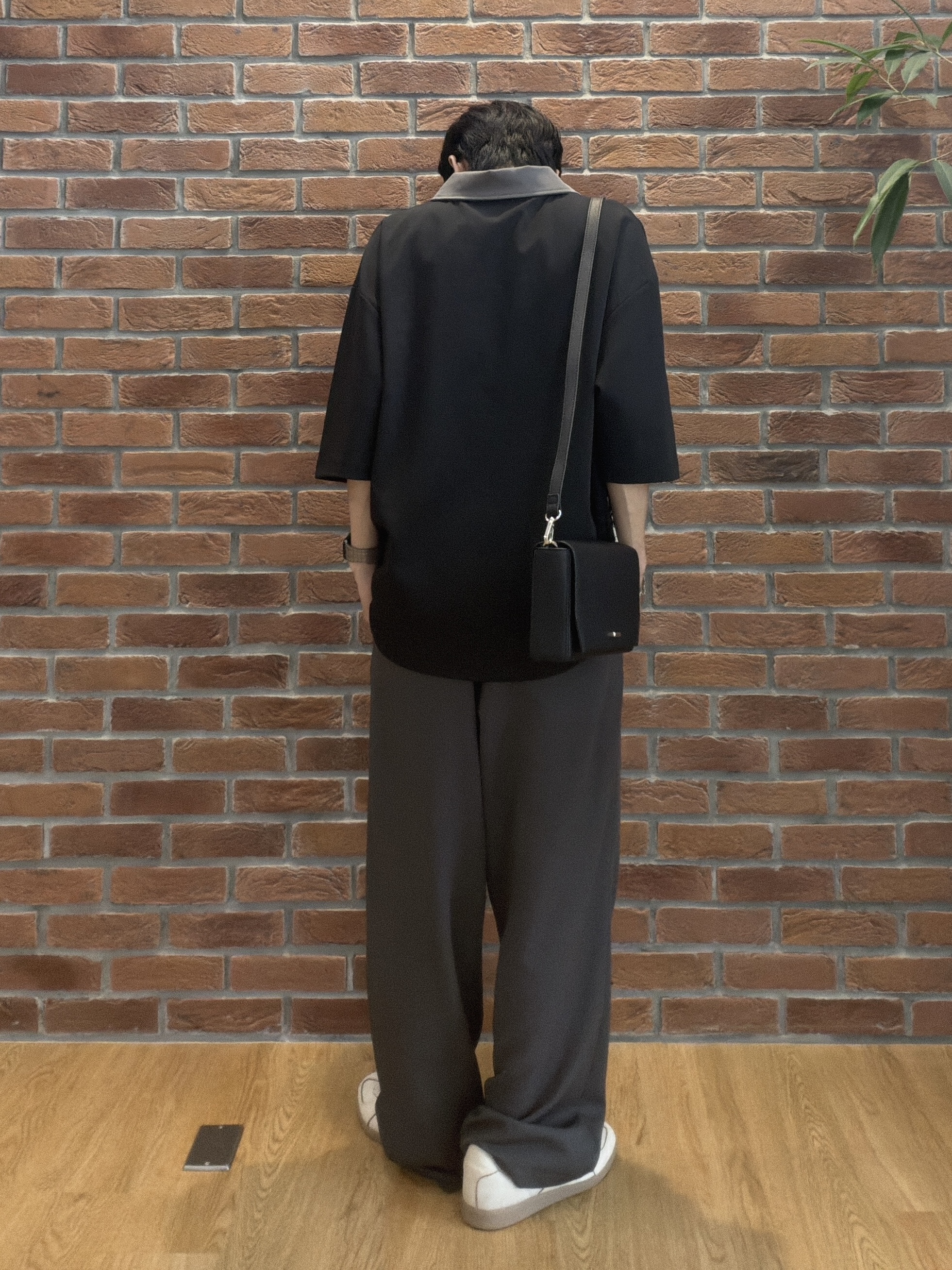 ドイさんの「tk.TAKEO KIKUCHI｜◆【防シワ／ストレッチ/セット対応可】smart shiftシリーズ バレルシルエットパンツ」を使ったコーディネート