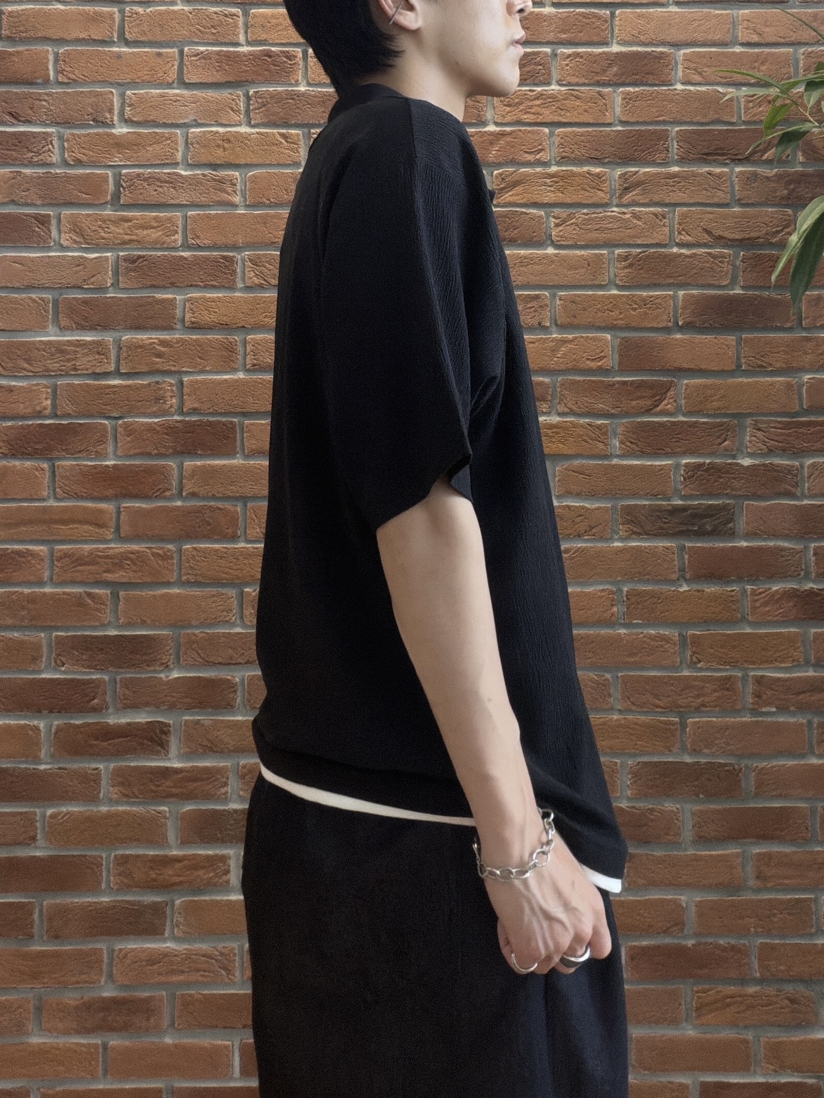 ドイさんの「tk.TAKEO KIKUCHI｜【色褪せしにくいデニム】Comfy Fadeless Denim Seriesワイドストレートデニム」を使ったコーディネート