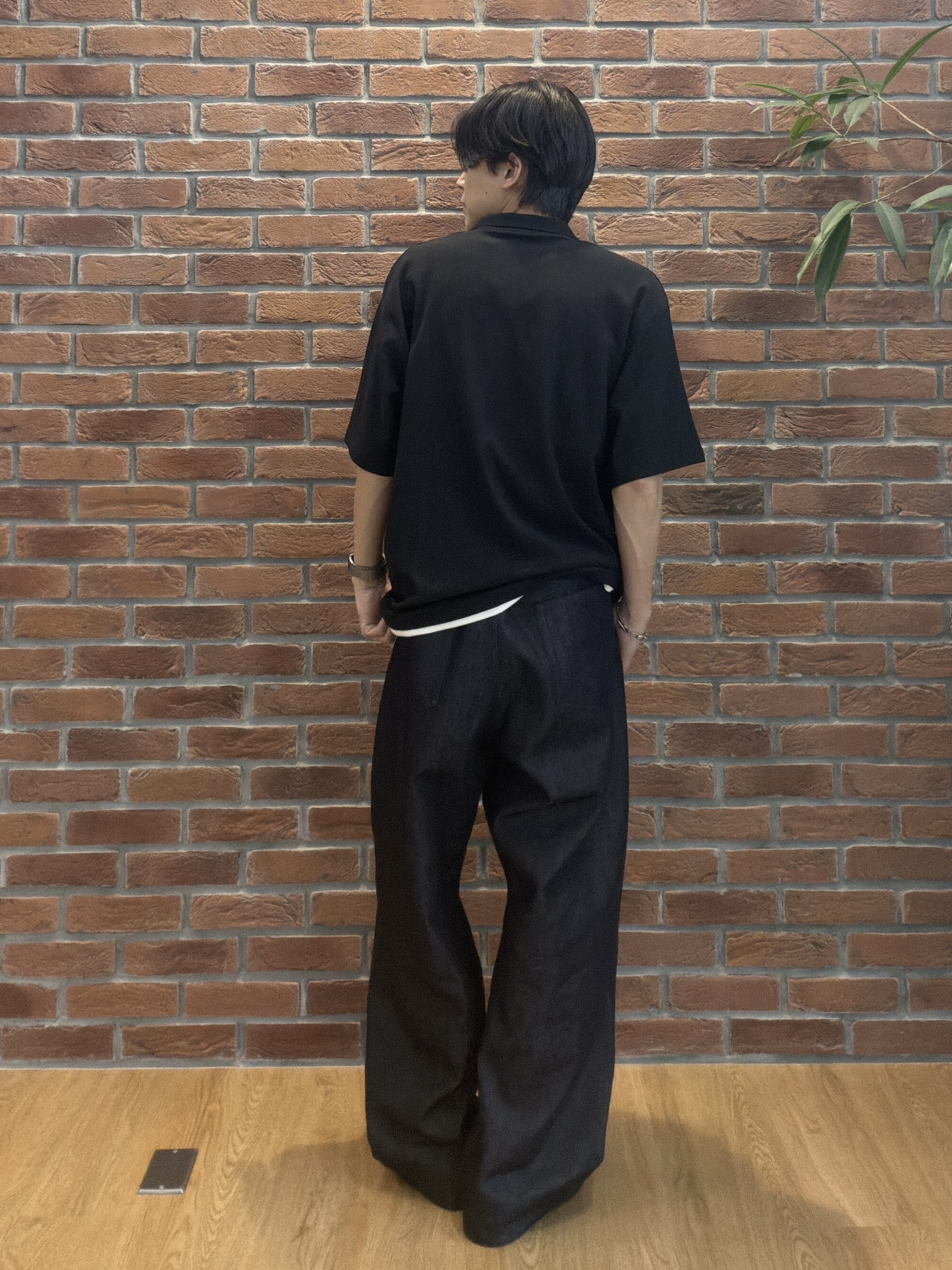 ドイさんの「tk.TAKEO KIKUCHI｜【色褪せしにくいデニム】Comfy Fadeless Denim Seriesワイドストレートデニム」を使ったコーディネート