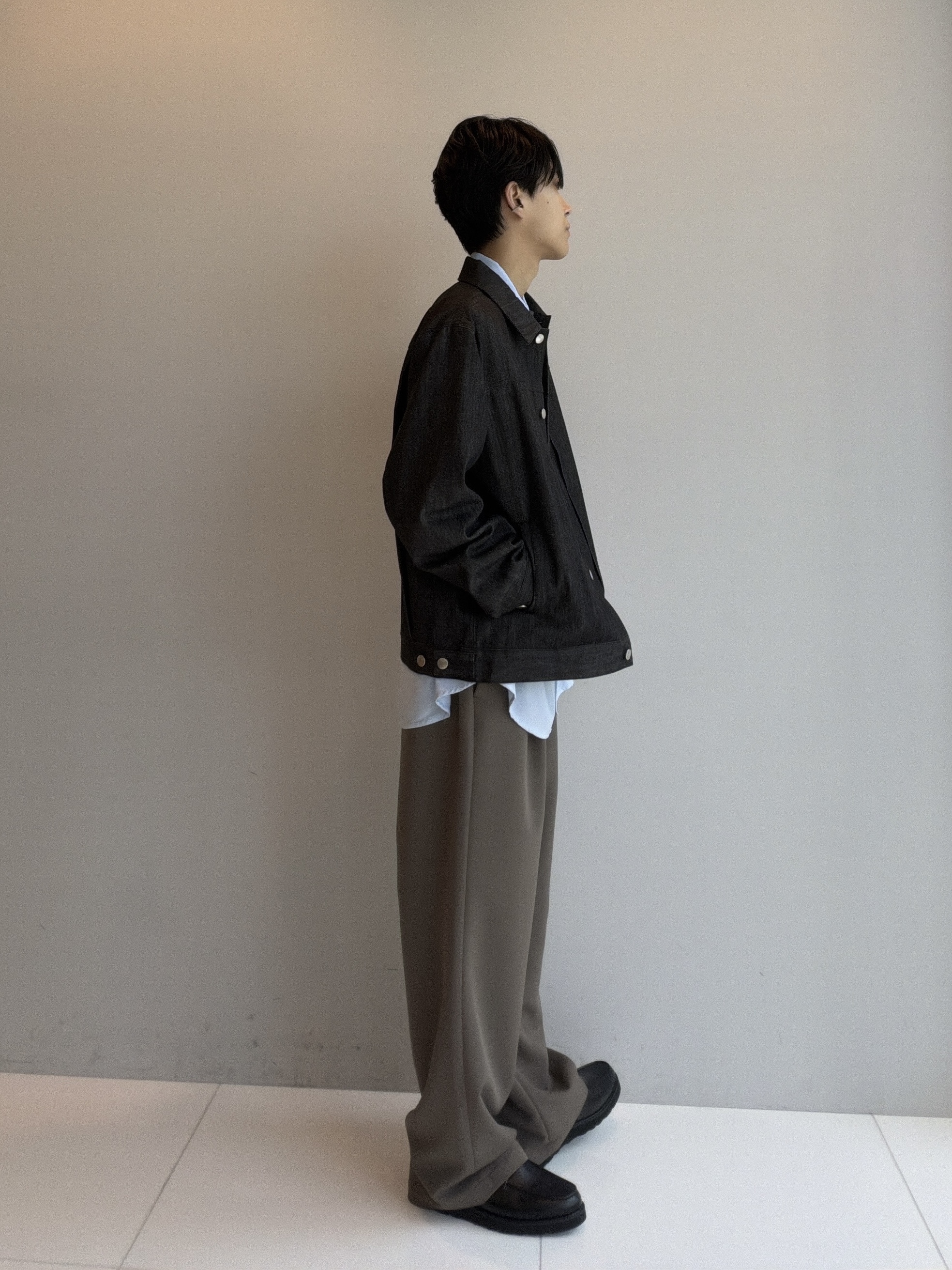 ドイさんの「tk.TAKEO KIKUCHI｜◆【防シワ／ストレッチ/セット対応可】smart shiftシリーズ バレルシルエットパンツ」を使ったコーディネート