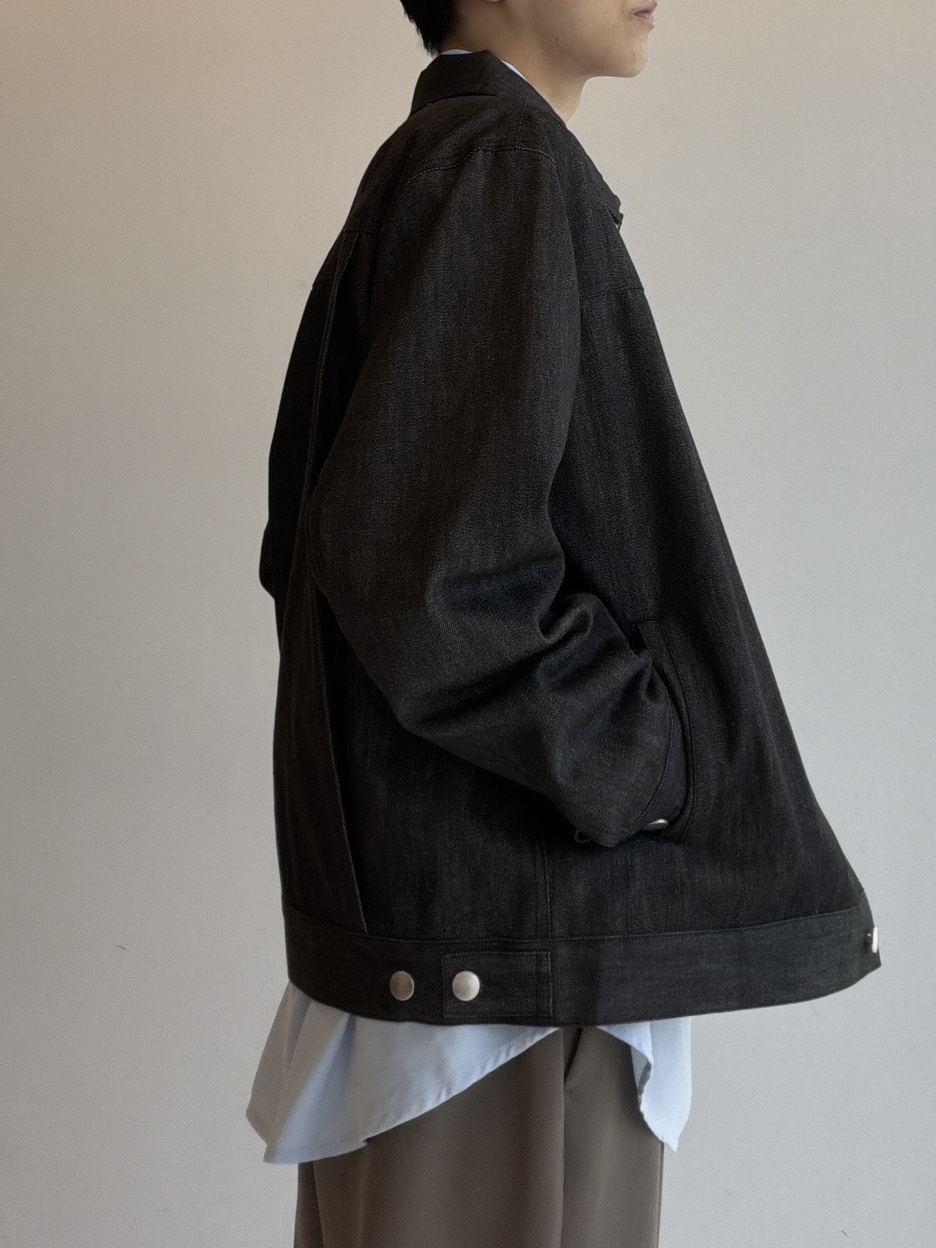 ドイさんの「tk.TAKEO KIKUCHI｜◆【防シワ／ストレッチ/セット対応可】smart shiftシリーズ バレルシルエットパンツ」を使ったコーディネート
