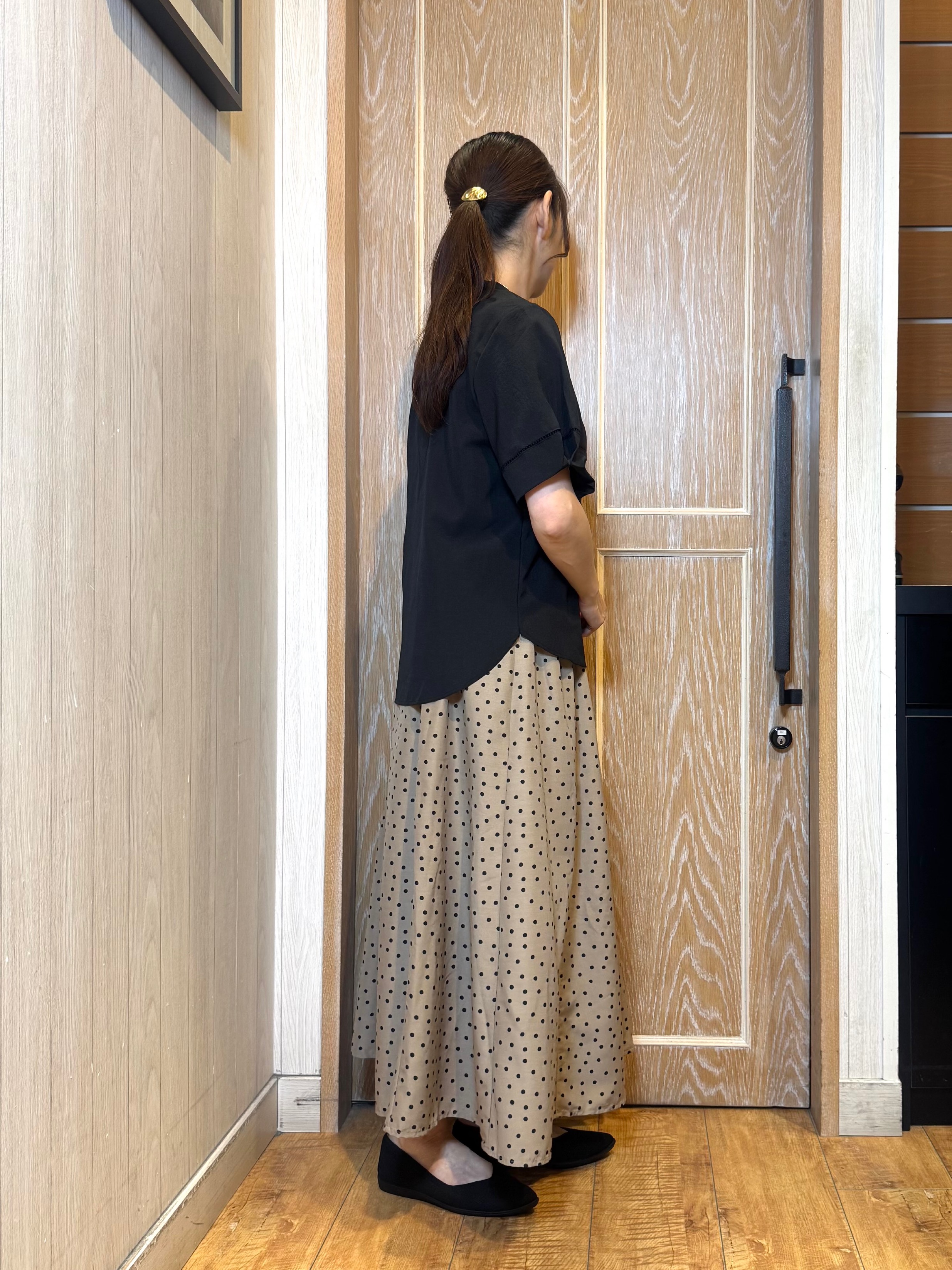 KAORIさんの「SHOO･LA･RUE｜【洗濯後しわになりにくい/インせずきまる】シンプルだけど女性らしい 麻調スキッパーブラウス」を使ったコーディネート