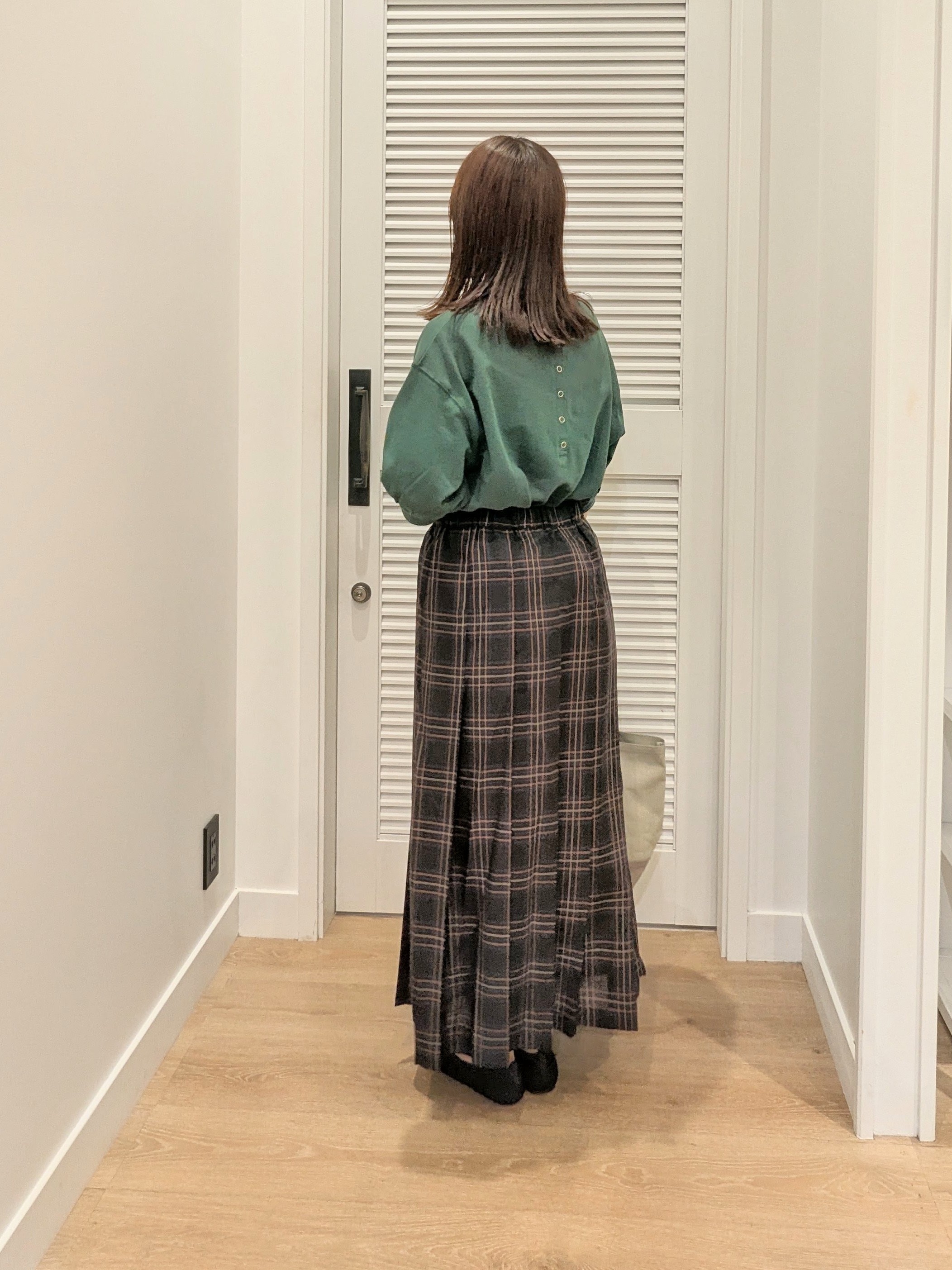 enさんの「Dessin｜【高レビュー/洗える/XS-L】バックヘンリーミニ裏毛 5分袖」を使ったコーディネート