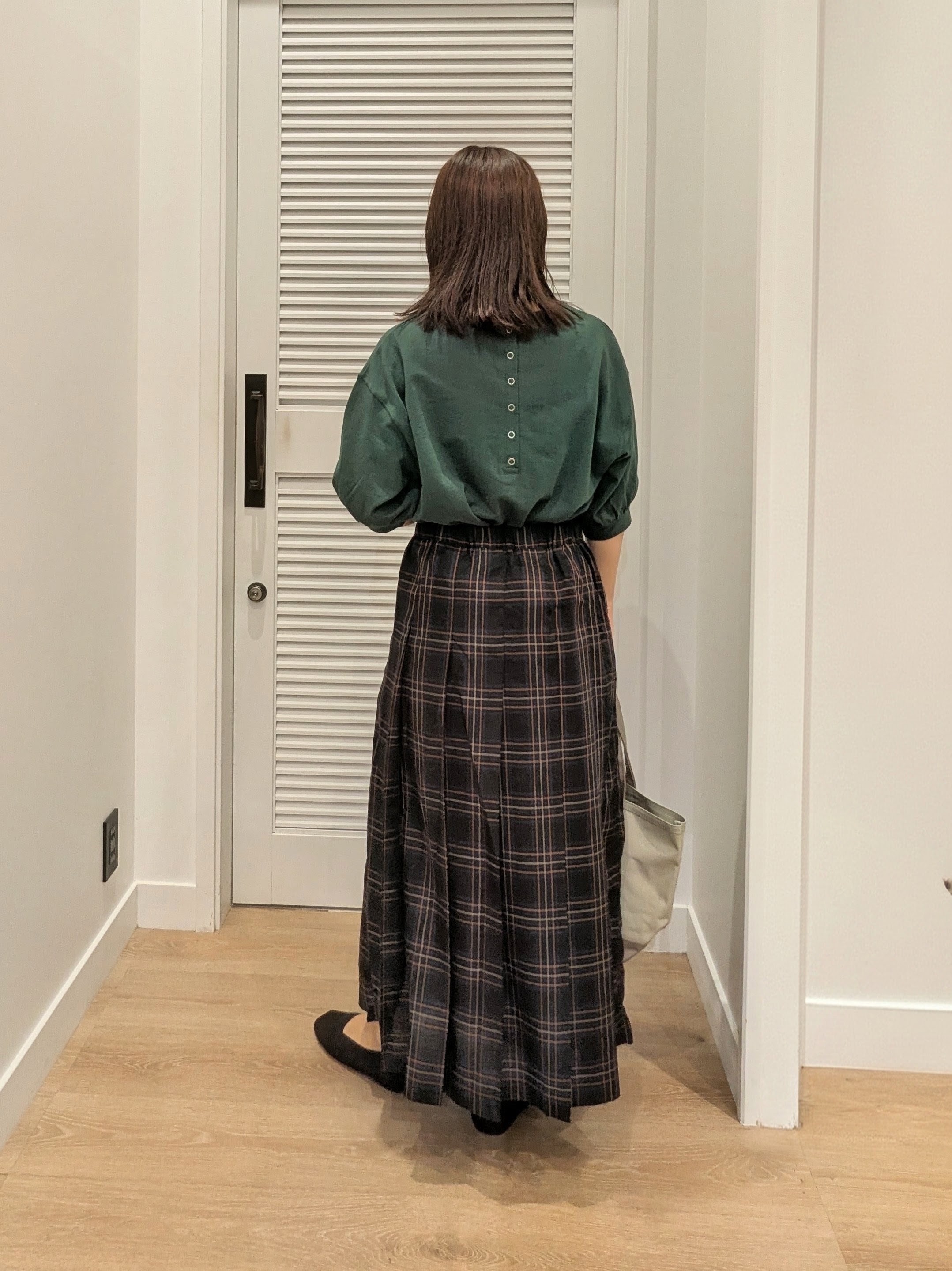 enさんの「Dessin｜【高レビュー/洗える/XS-L】バックヘンリーミニ裏毛 5分袖」を使ったコーディネート
