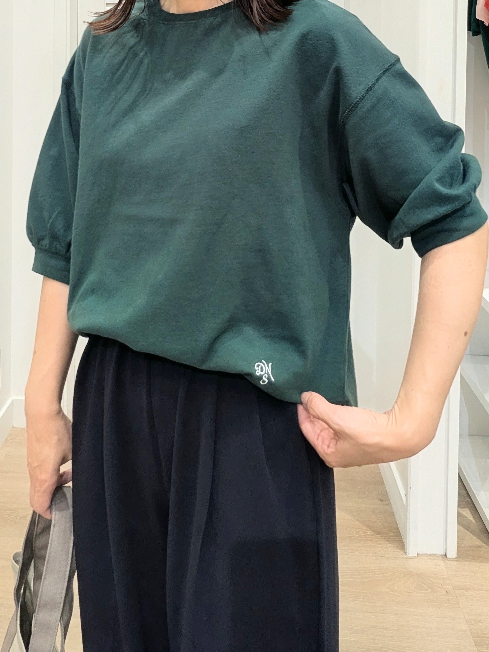 enさんの「Dessin｜【高レビュー/洗える/XS-L】バックヘンリーミニ裏毛 5分袖」を使ったコーディネート