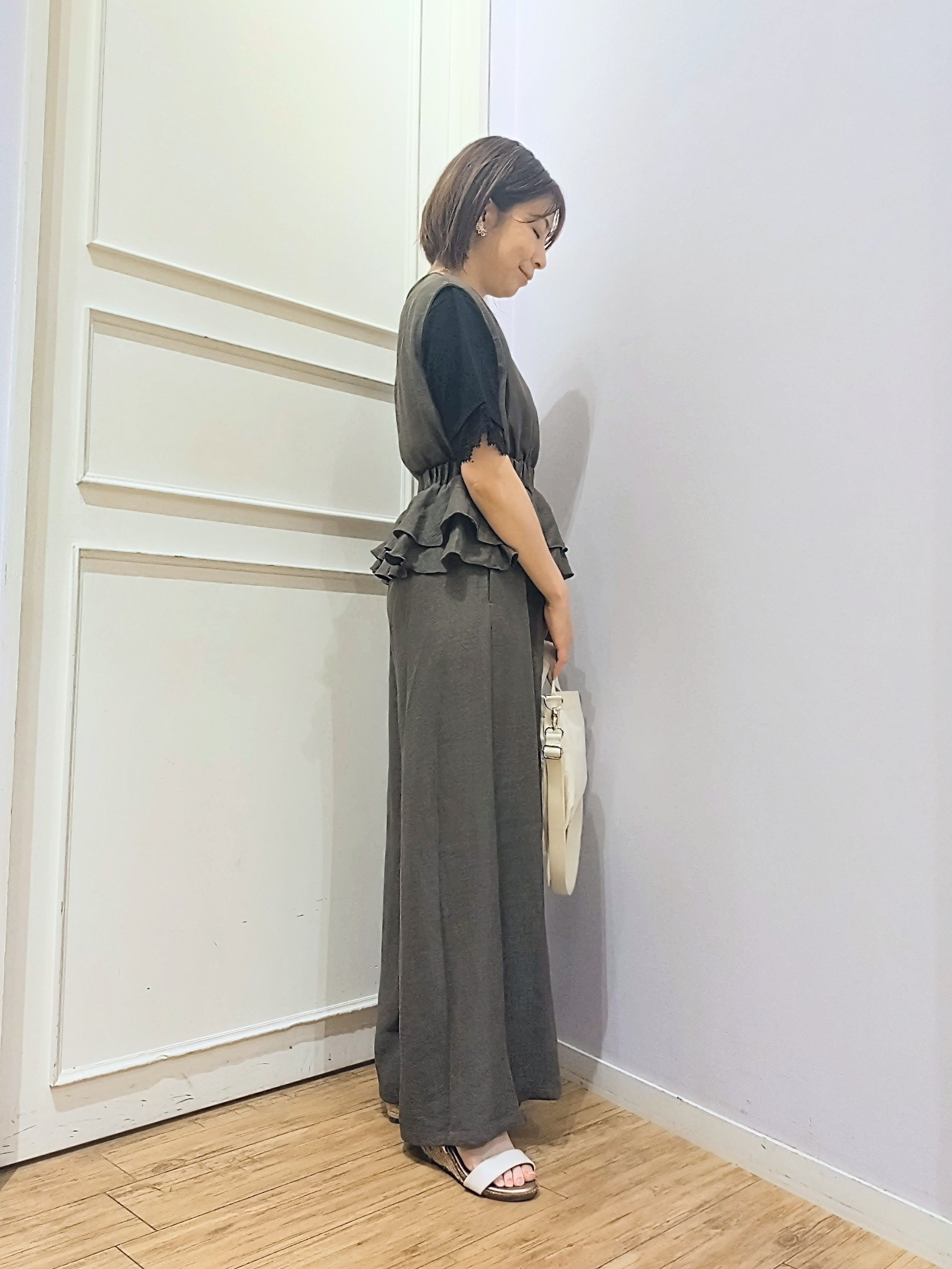 miomioさんの「SHOO･LA･RUE｜【UV/S-LL/洗濯機可】柄アソート お袖レースが旬顔 上品に決まる大人Tシャツ」を使ったコーディネート