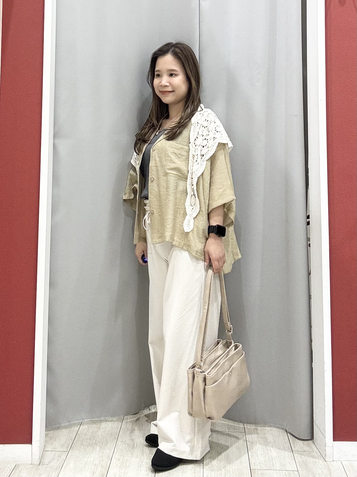 shioさんの「SHOO･LA･RUE｜【S-LL/5分袖/洗濯機可】程よい透け感 ポケット付きシャツ」を使ったコーディネート