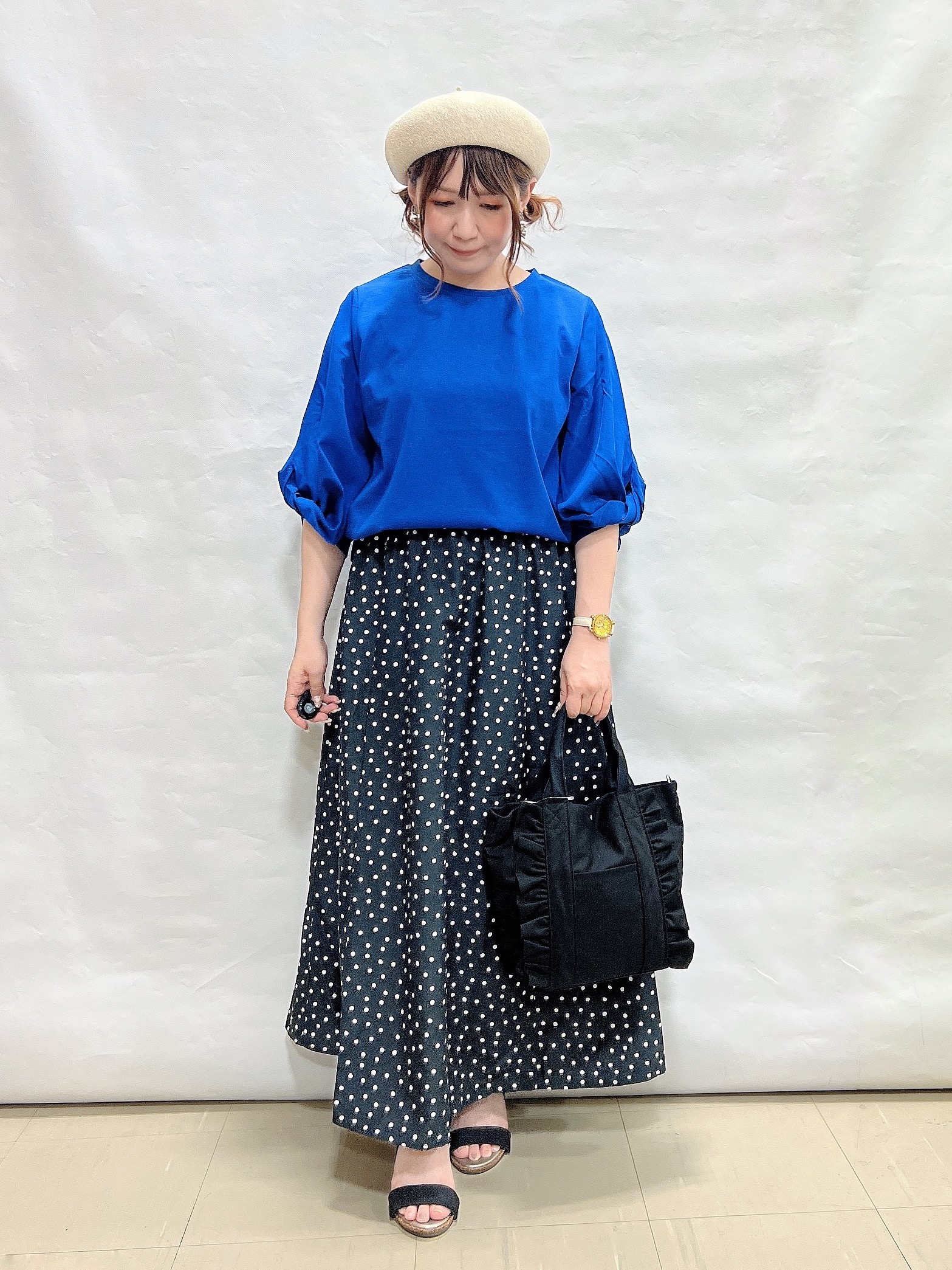 YUIさんの「SHOO･LA･RUE｜【S-LL/洗濯機可/二の腕カバー】楽に上品見え ツイストスリーブトップス」を使ったコーディネート