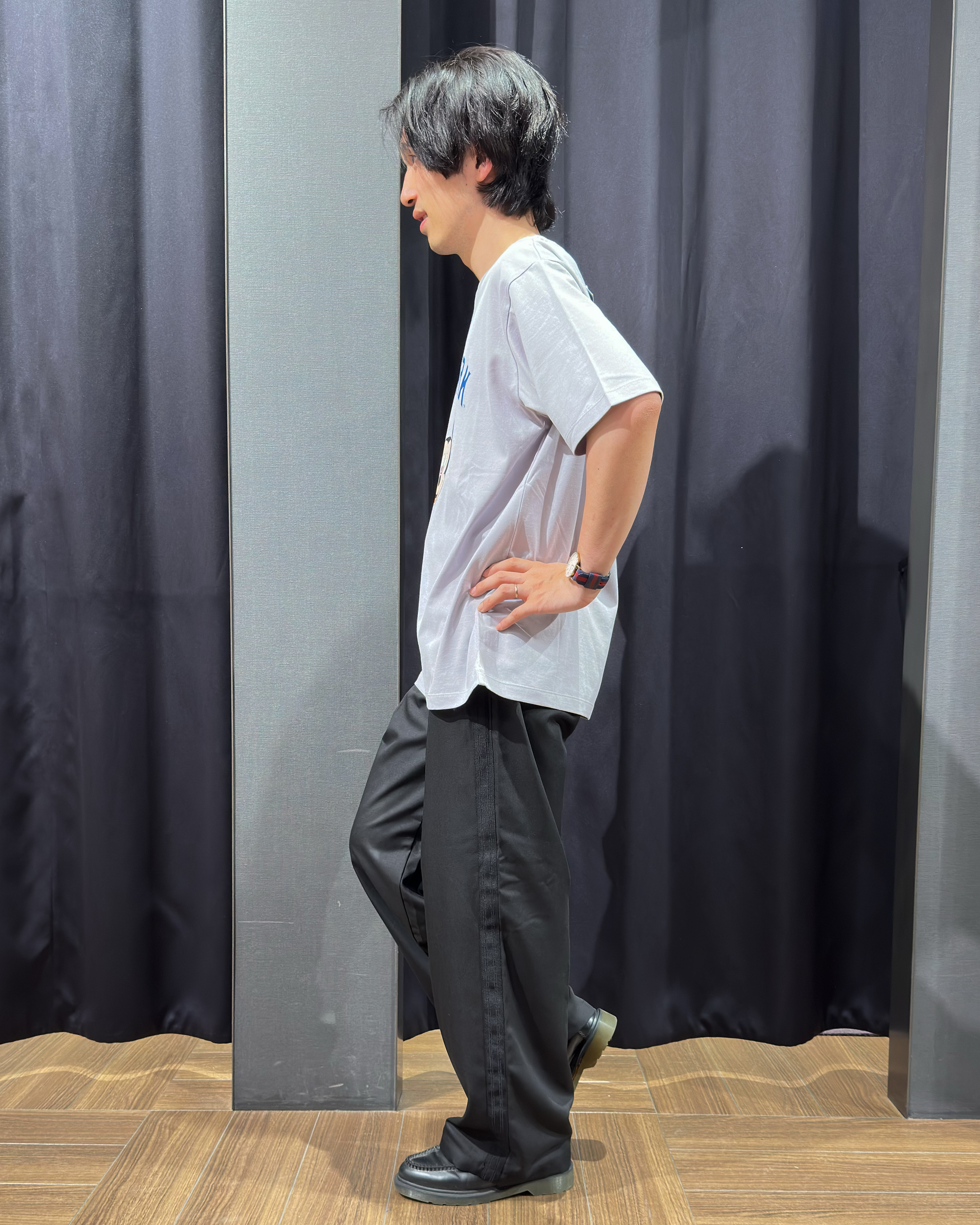 tomoyaさんの「THE SHOP TK｜【Disney】【MLB】スペシャルデザイン半袖Tシャツ」を使ったコーディネート