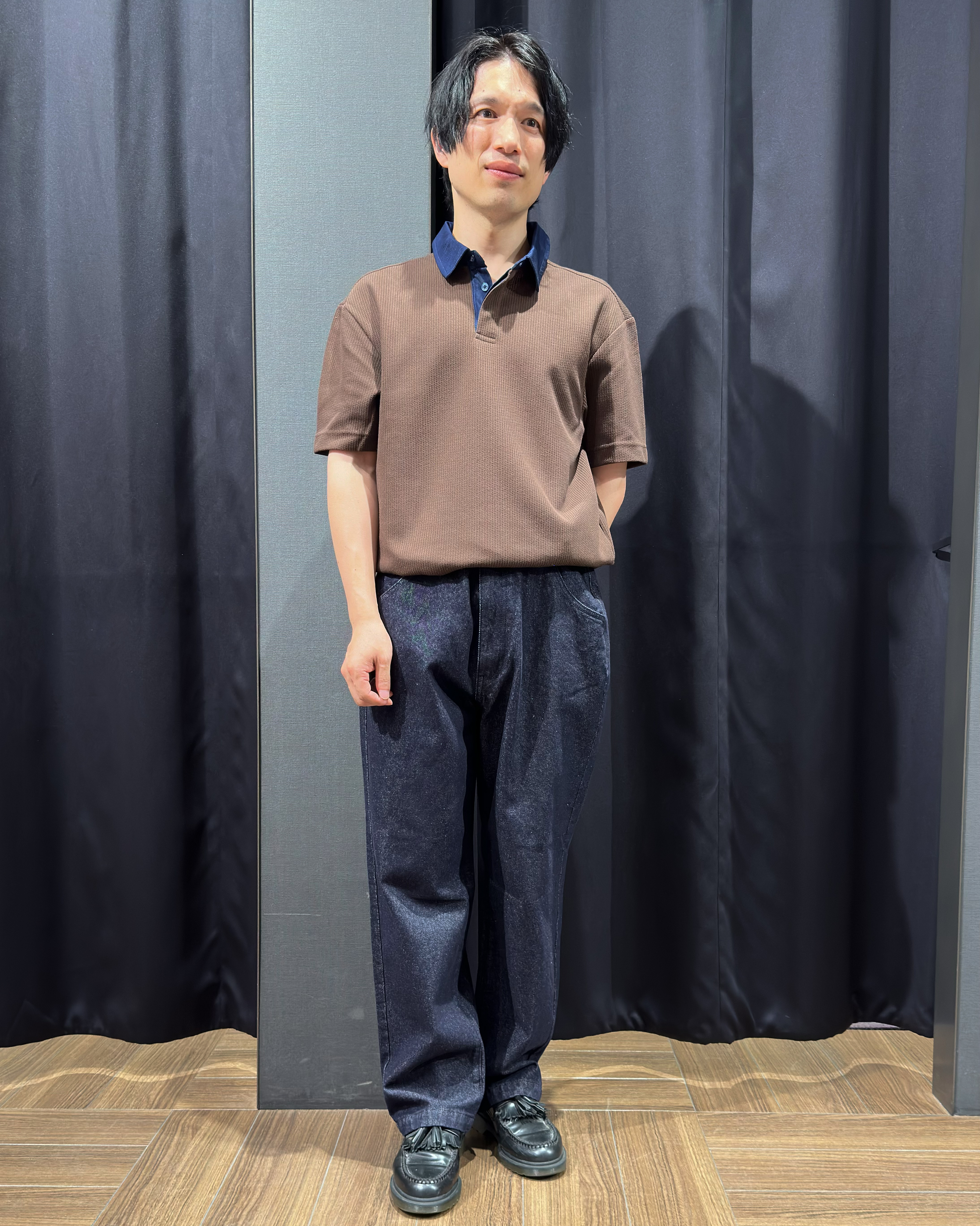 tomoyaさんの「THE SHOP TK｜【洗濯機OK】デニム襟 半袖ポロシャツ」を使ったコーディネート