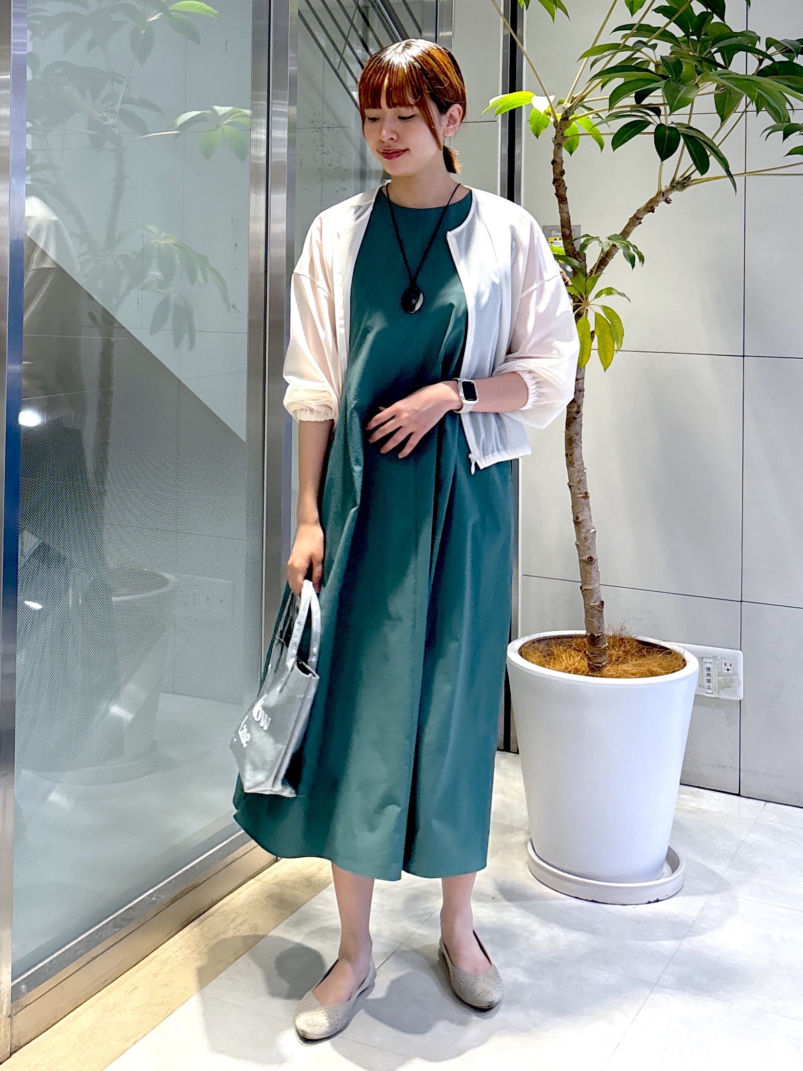 yukaさんの「UNTITLED｜【秋羽織り/ジップ】トリコットシアーブラウス」を使ったコーディネート