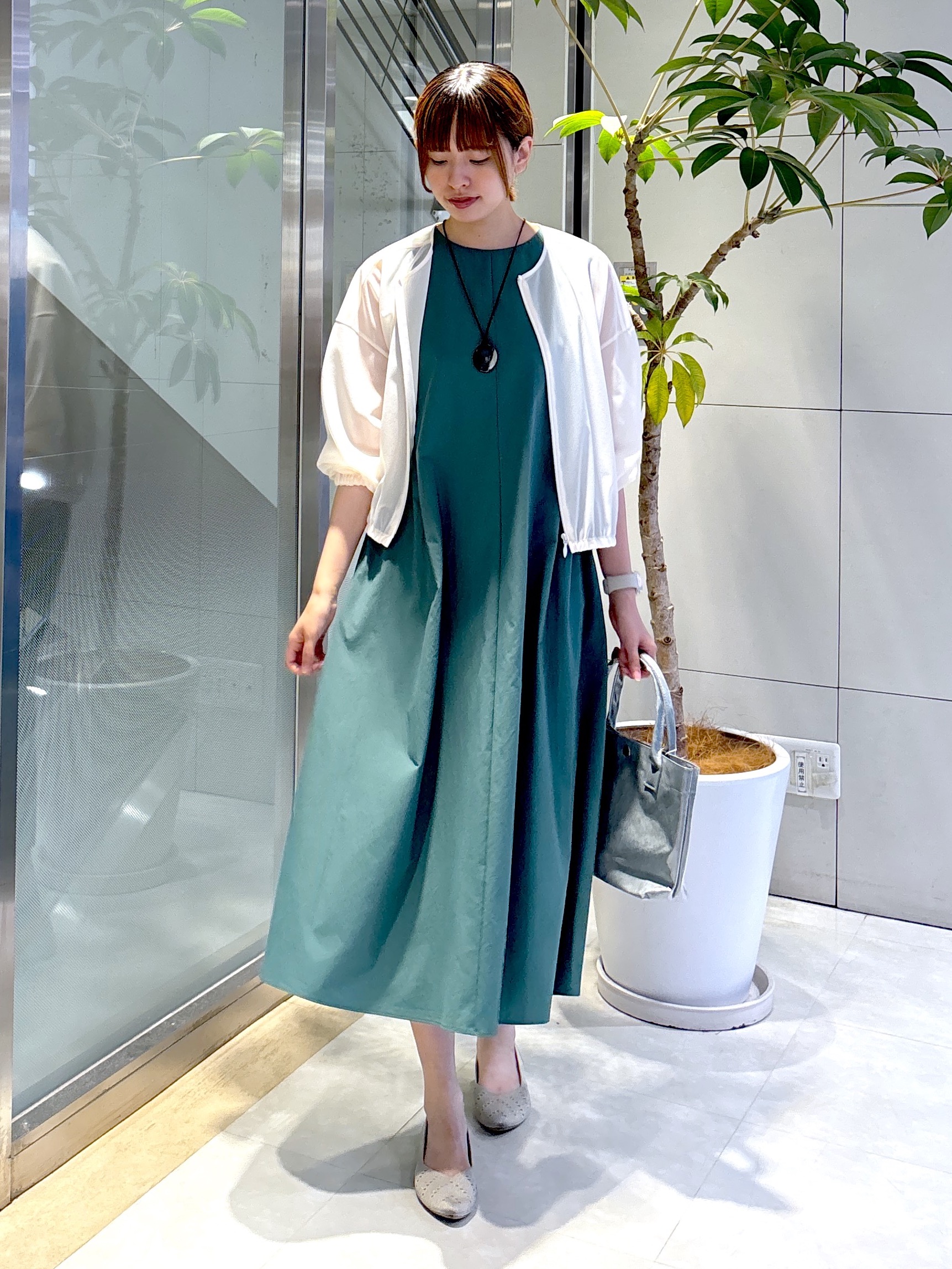 yukaさんの「UNTITLED｜【秋羽織り/ジップ】トリコットシアーブラウス」を使ったコーディネート