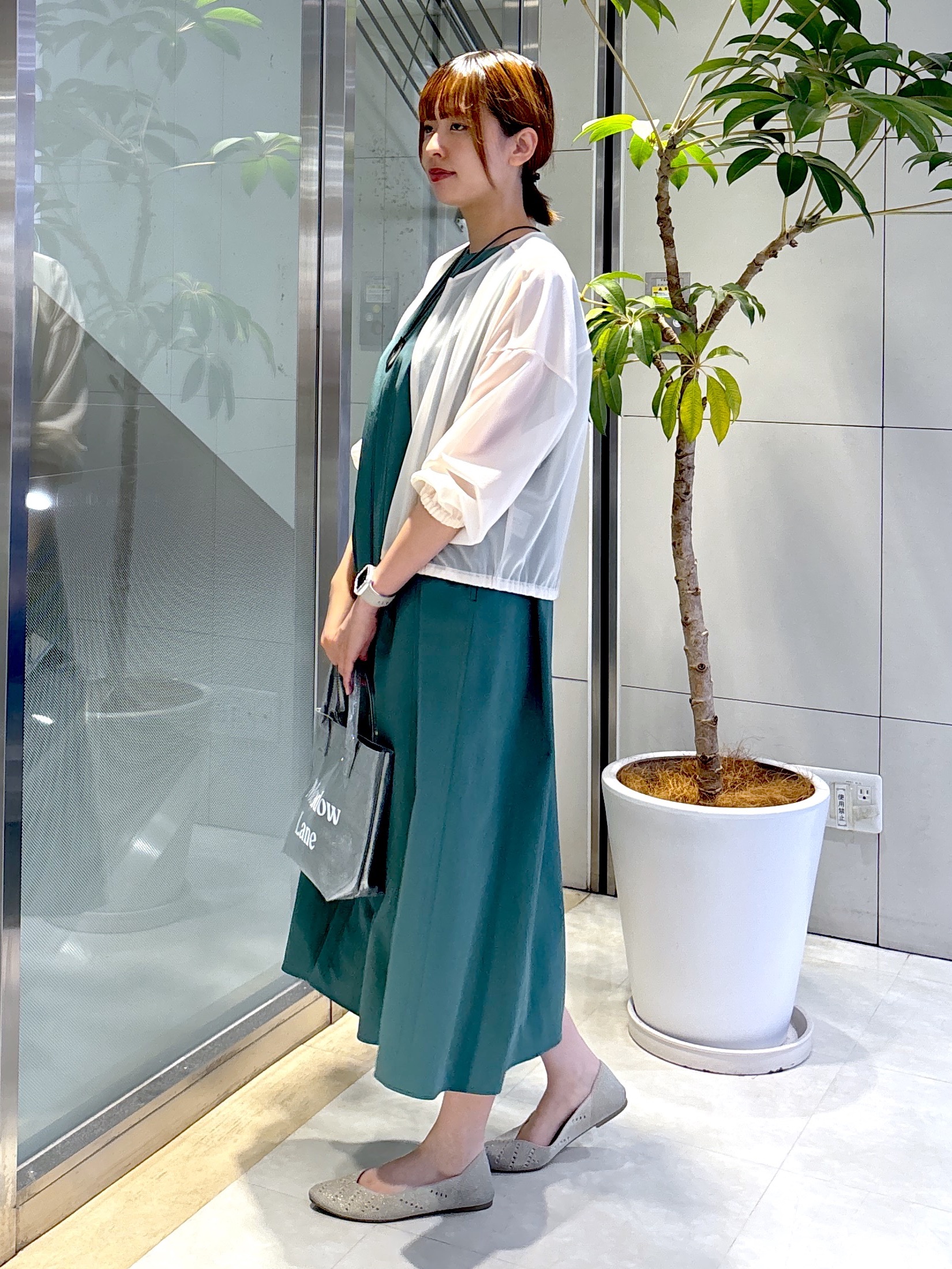 yukaさんの「UNTITLED｜【秋羽織り/ジップ】トリコットシアーブラウス」を使ったコーディネート