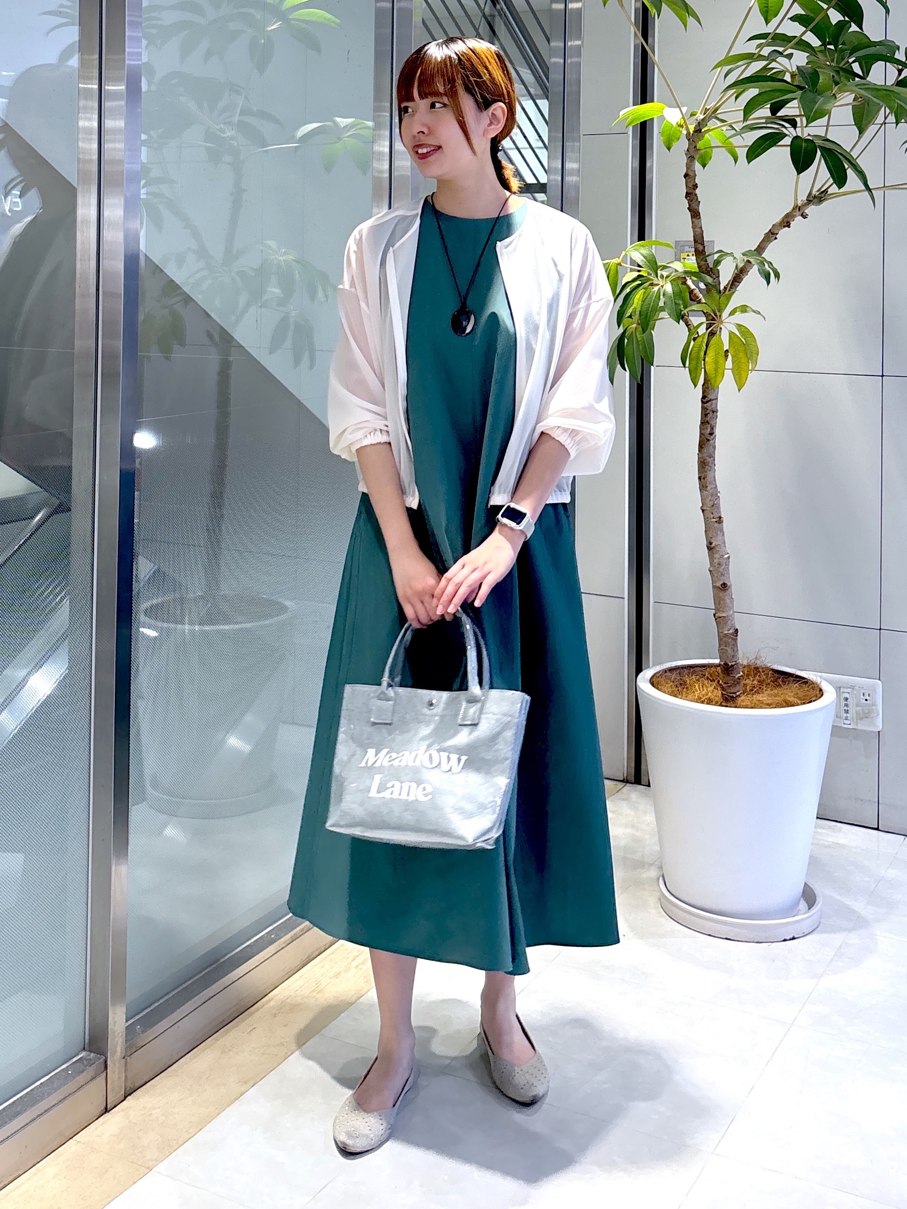 yukaさんの「UNTITLED｜【秋羽織り/ジップ】トリコットシアーブラウス」を使ったコーディネート