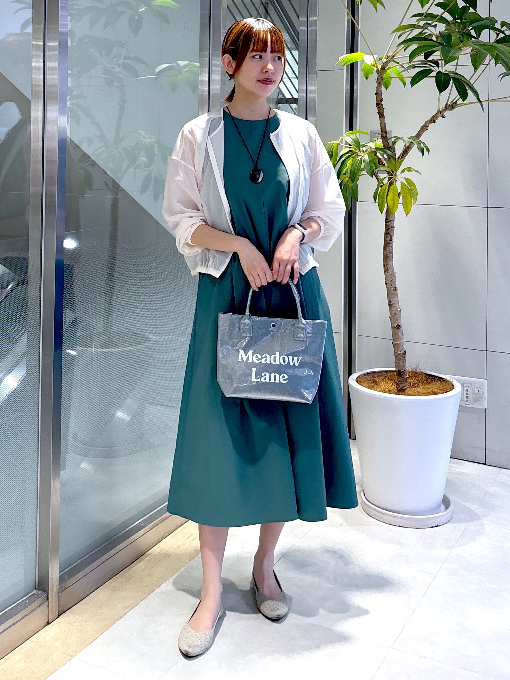 yukaさんの「UNTITLED｜【秋羽織り/ジップ】トリコットシアーブラウス」を使ったコーディネート