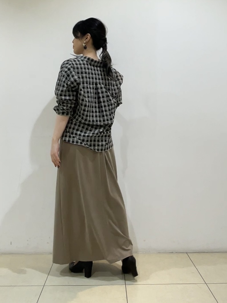 watanabeさんの「UNTITLED｜【秋映え/羽織り】シアーチェックシャツブラウス」を使ったコーディネート