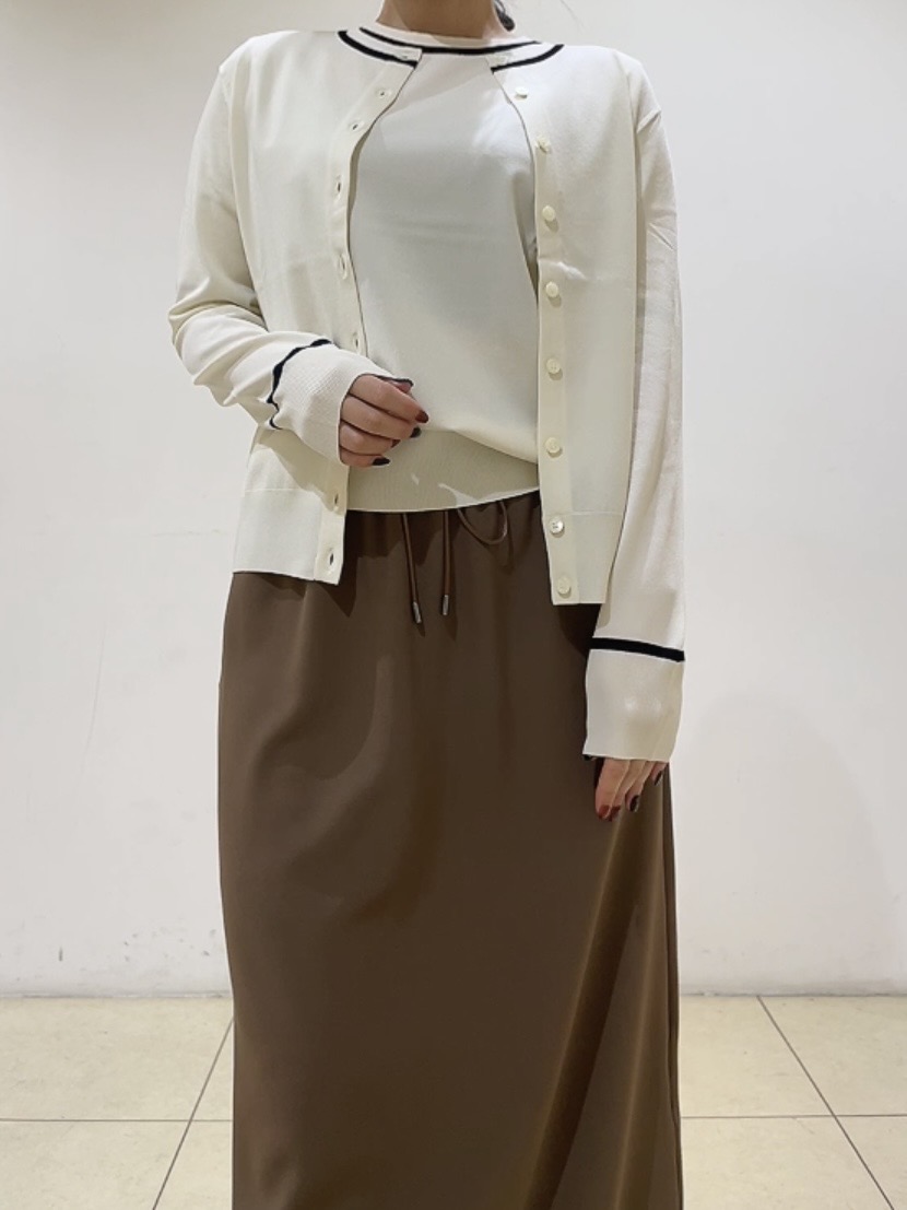 watanabeさんの「UNTITLED｜【アンサンブル可能/秋羽織り】コンパクトニットカーディガン」を使ったコーディネート