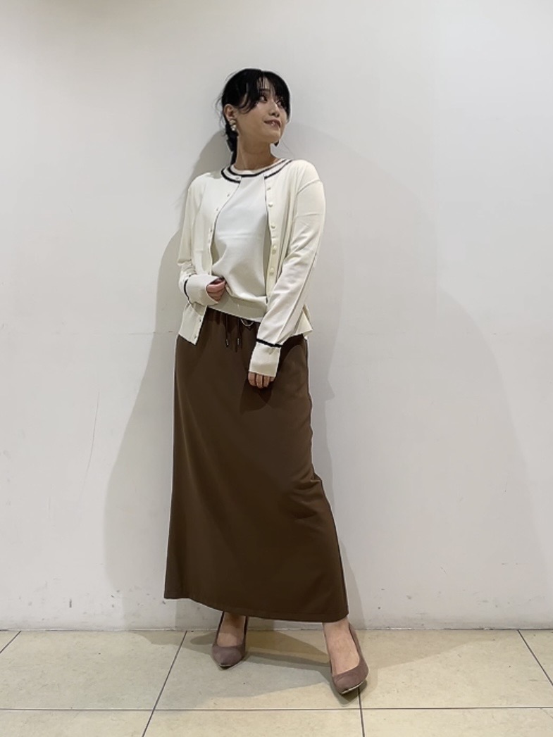 watanabeさんの「UNTITLED｜【アンサンブル可能/秋羽織り】コンパクトニットカーディガン」を使ったコーディネート