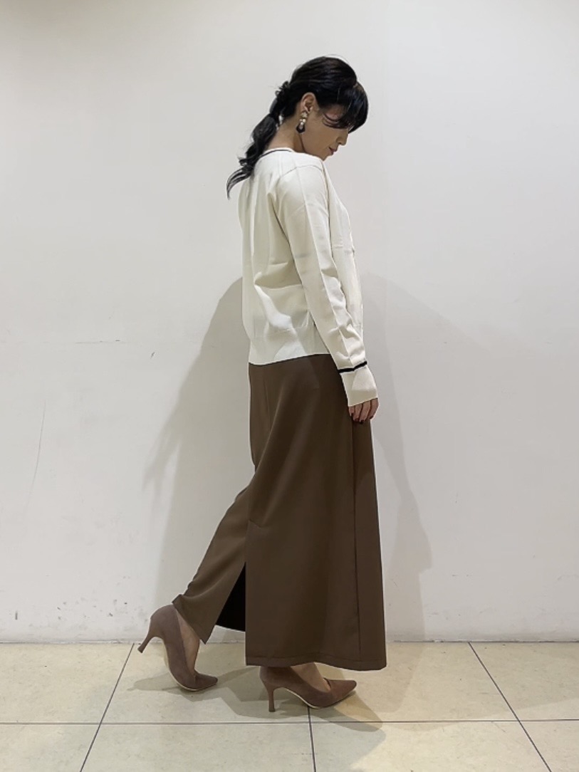 watanabeさんの「UNTITLED｜【アンサンブル可能/秋羽織り】コンパクトニットカーディガン」を使ったコーディネート