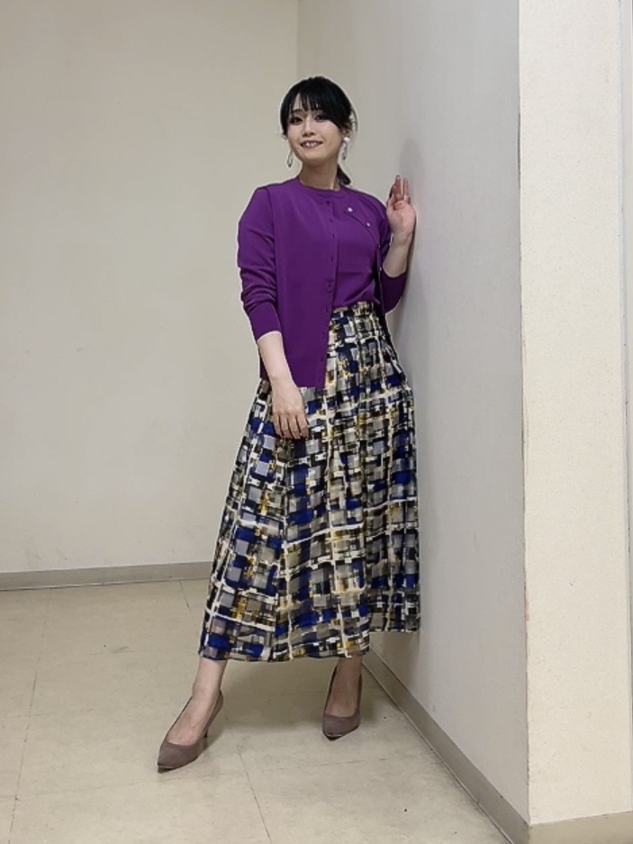 watanabeさんの「UNTITLED｜【アンサンブル可能/秋羽織り】コンパクトニットカーディガン」を使ったコーディネート