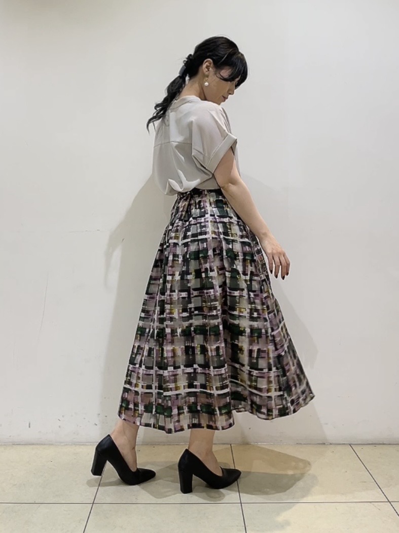 watanabeさんの「UNTITLED｜【セットアップ可/UVカット】エアリークールブラウス」を使ったコーディネート