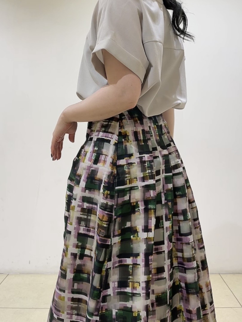 watanabeさんの「UNTITLED｜【セットアップ可/UVカット】エアリークールブラウス」を使ったコーディネート