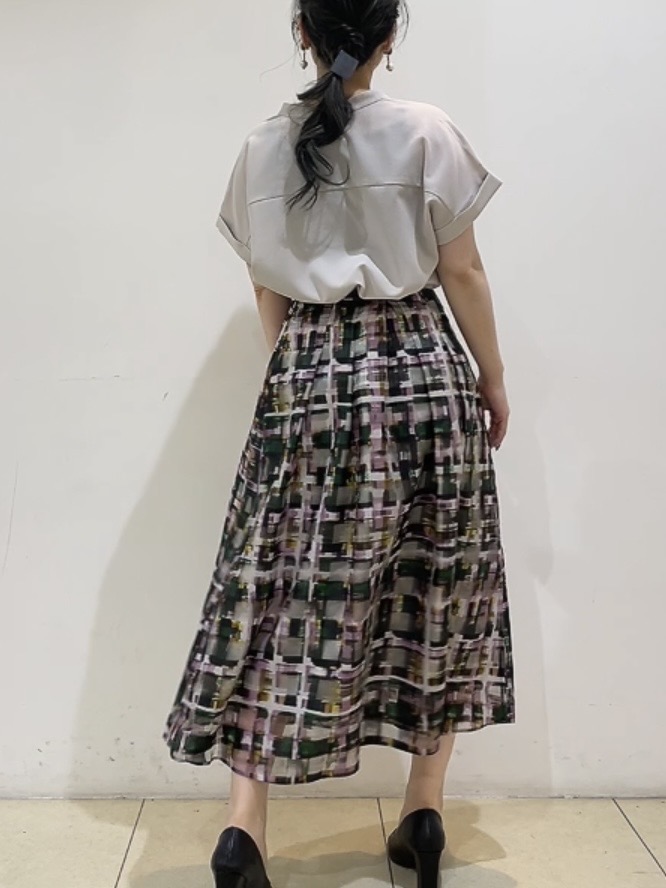 watanabeさんの「UNTITLED｜【セットアップ可/UVカット】エアリークールブラウス」を使ったコーディネート