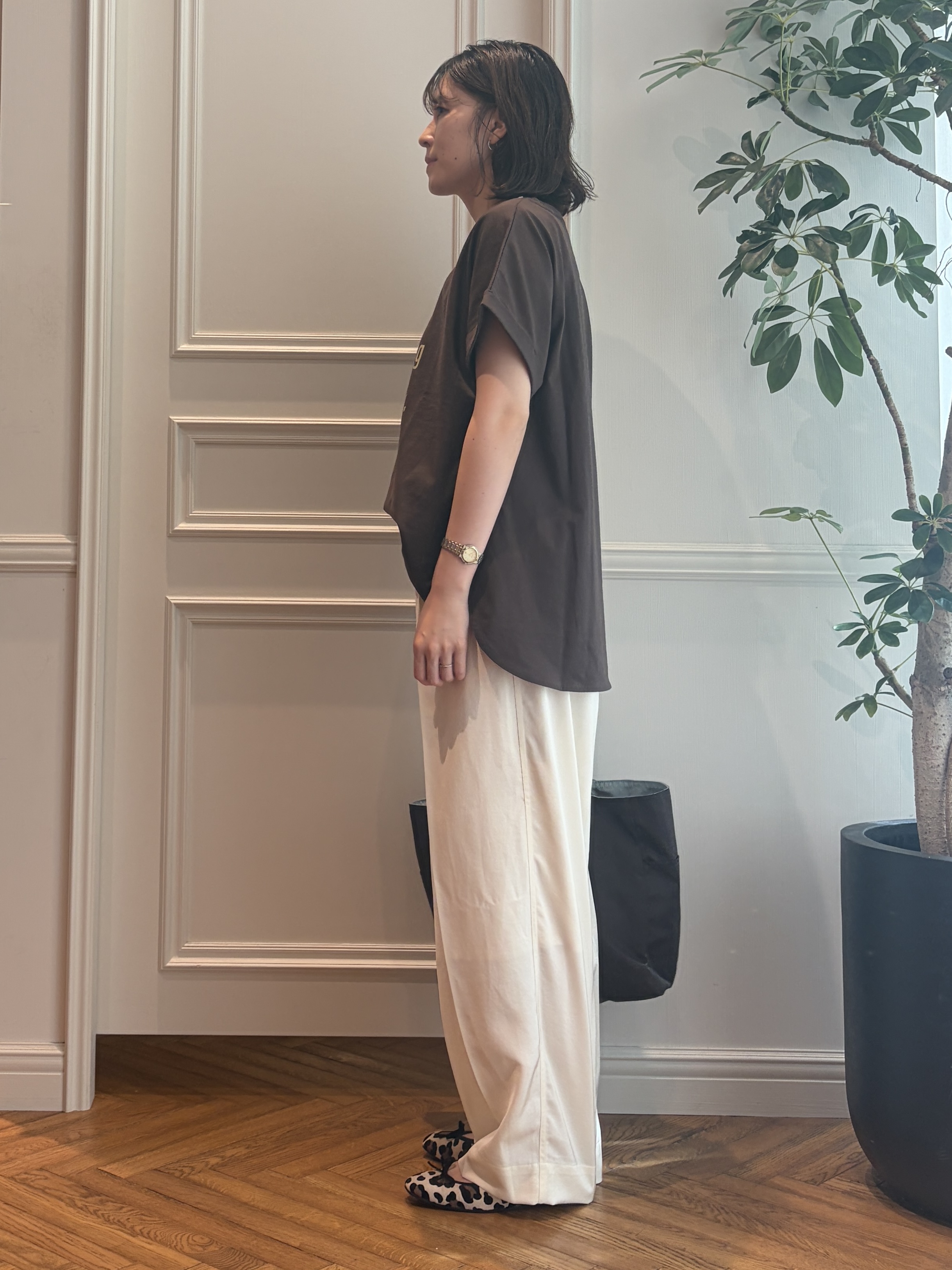 nakaoさんの「DRESSTERIOR｜サテンイージーパンツ」を使ったコーディネート