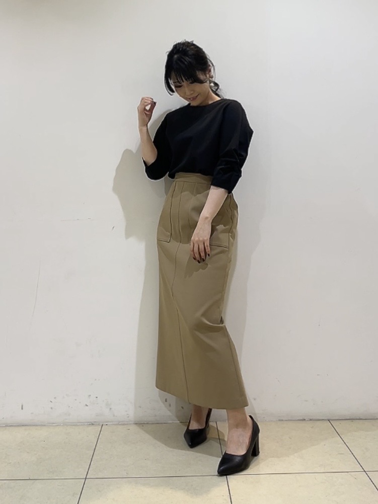watanabeさんの「UNTITLED｜【洗える／UVケア】ねじり袖サッカートップス」を使ったコーディネート