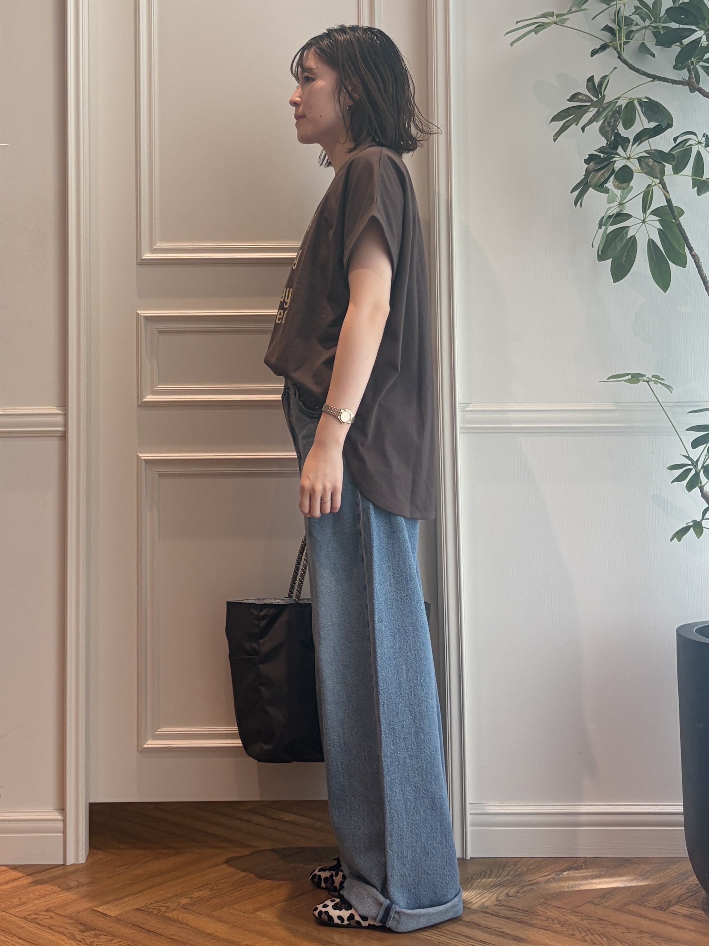 nakaoさんの「DRESSTERIOR｜◆【箔ロゴ】箔プリントドルマンスリーブ Tシャツ」を使ったコーディネート